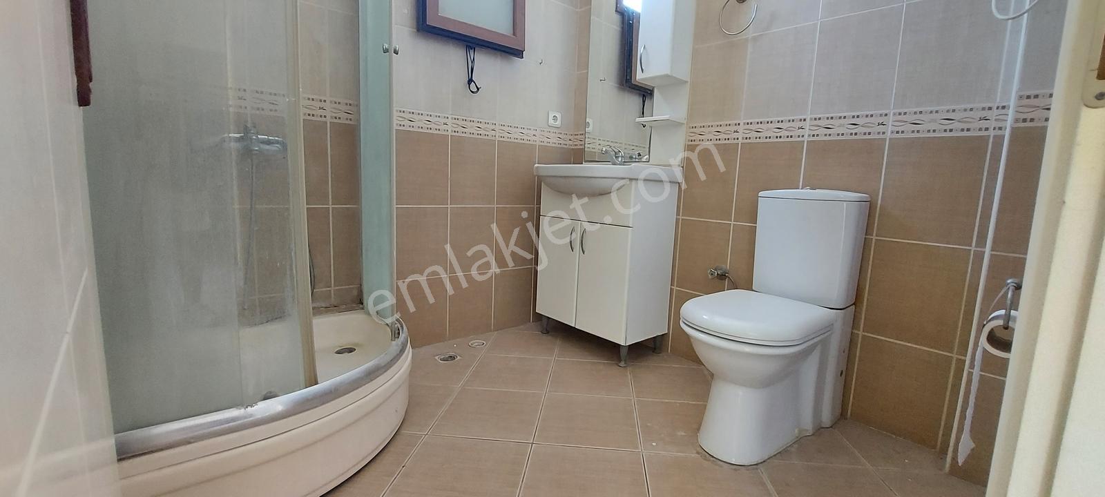 Havuzlu Nezih Site İçerisinde Merkezi Konumda 2+1 Üst Kat Daire — fotoğraf 20