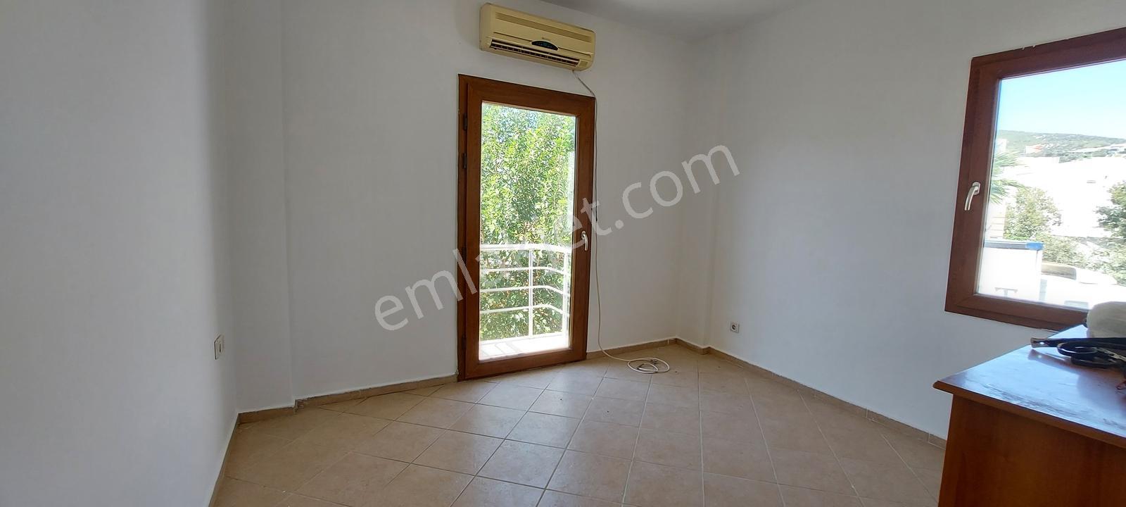 Havuzlu Nezih Site İçerisinde Merkezi Konumda 2+1 Üst Kat Daire — fotoğraf 22