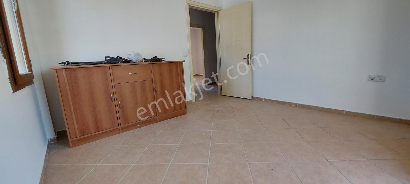 Havuzlu Nezih Site İçerisinde Merkezi Konumda 2+1 Üst Kat Daire — fotoğraf 25