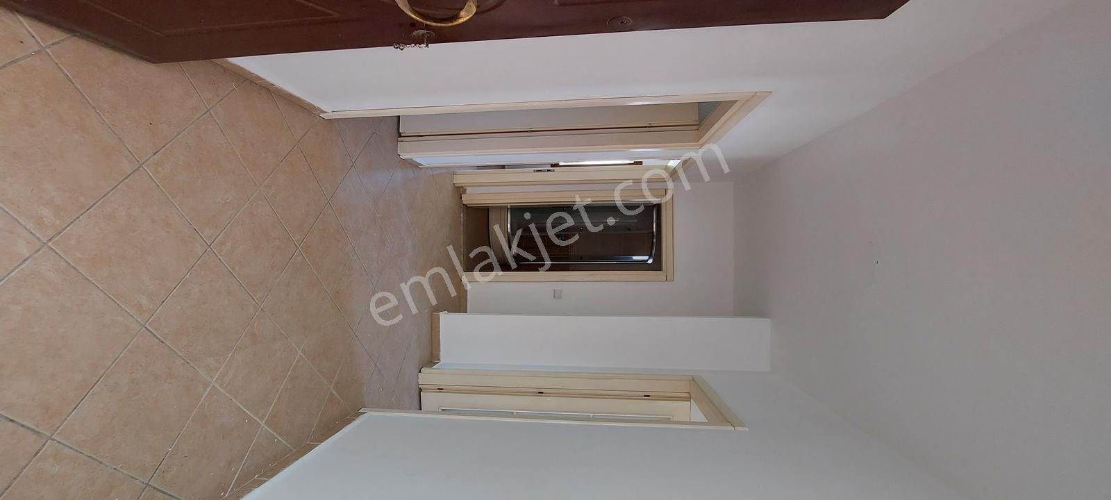 Havuzlu Nezih Site İçerisinde Merkezi Konumda 2+1 Üst Kat Daire — fotoğraf 30