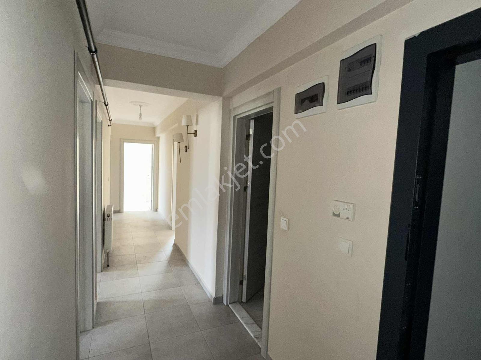 Aydınpınar Cad.mis Ekmek Karşısı Ebeveyn Bnylu 3+1 Satılık Daire — fotoğraf 10