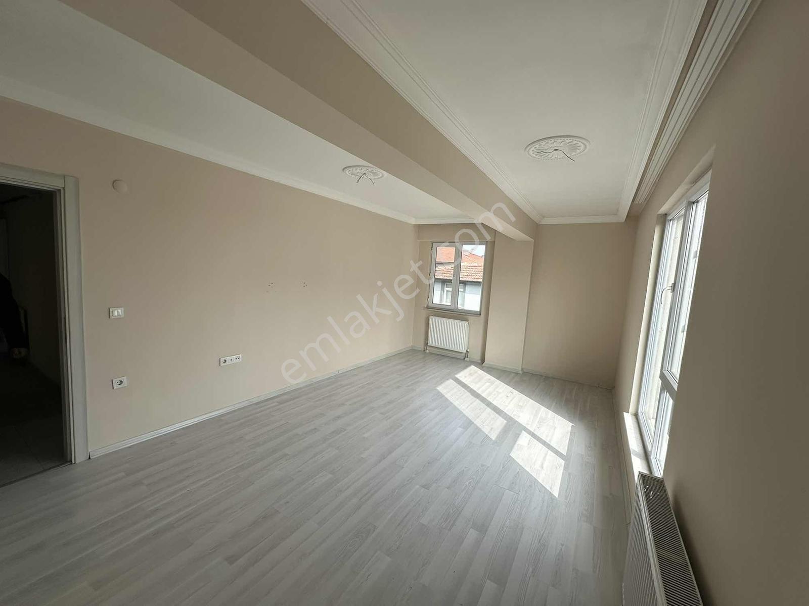 Aydınpınar Cad.mis Ekmek Karşısı Ebeveyn Bnylu 3+1 Satılık Daire — fotoğraf 13