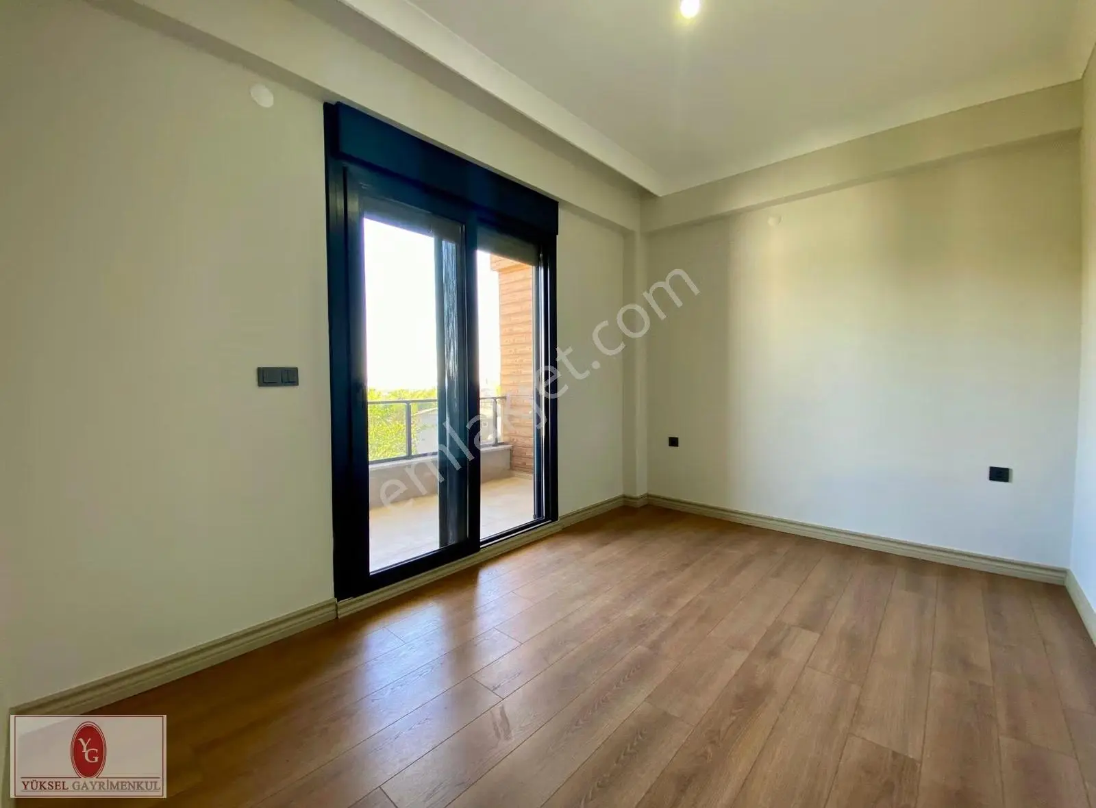 Yüksel'den Güre'de Ön Cephe Ultra Lux Sıfır Binada 1+1 Daire — fotoğraf 3