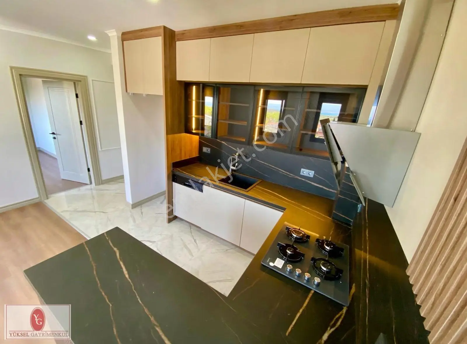 Yüksel'den Güre'de Ön Cephe Ultra Lux Sıfır Binada 1+1 Daire — fotoğraf 22
