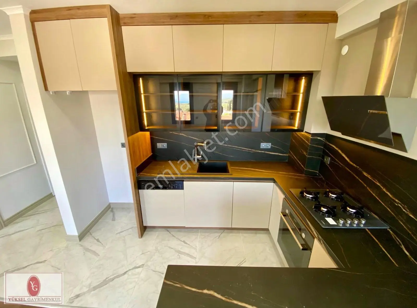 Yüksel'den Güre'de Ön Cephe Ultra Lux Sıfır Binada 1+1 Daire — fotoğraf 24