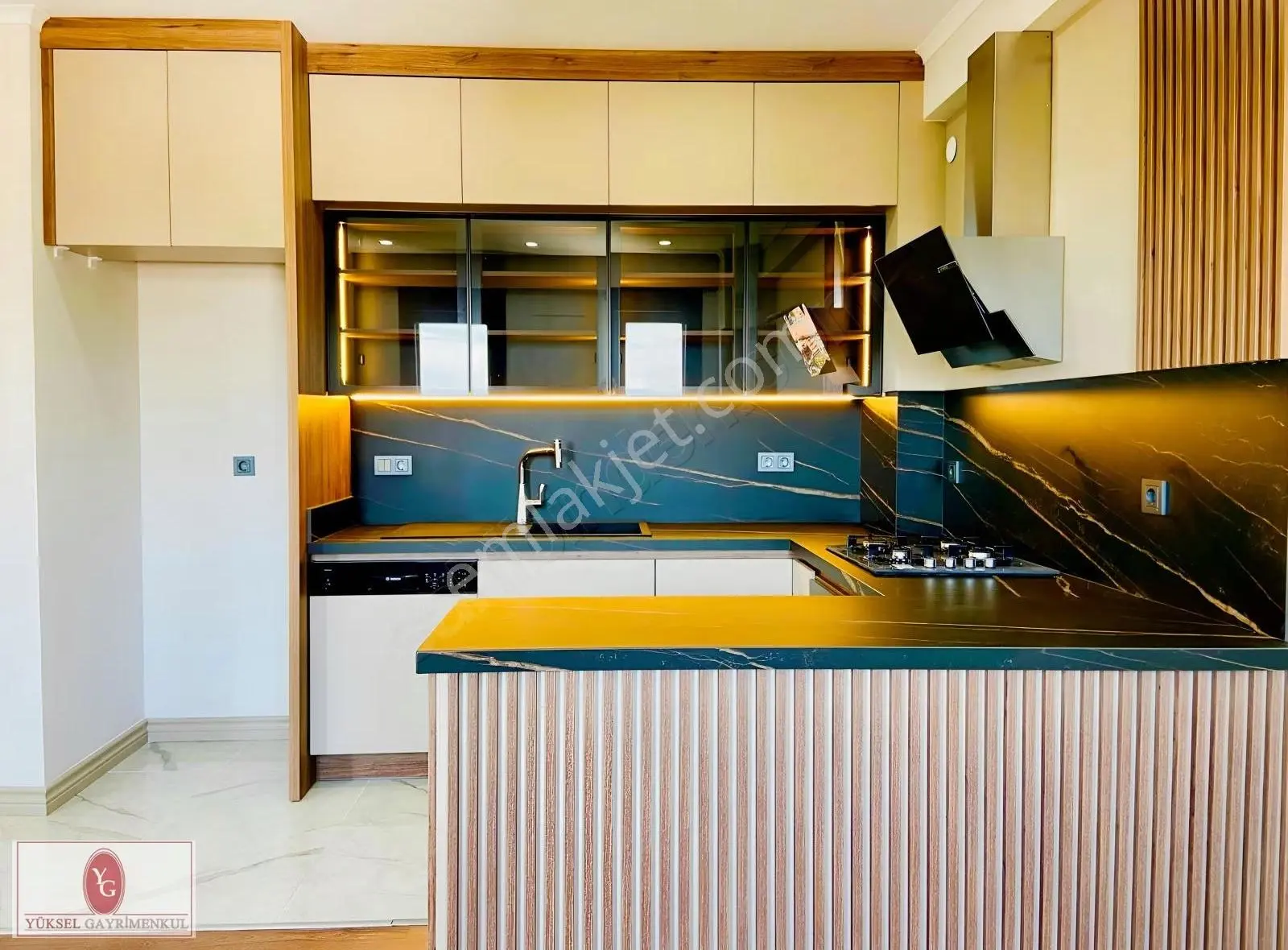 Yüksel'den Güre'de Ön Cephe Ultra Lux Sıfır Binada 1+1 Daire — fotoğraf 26