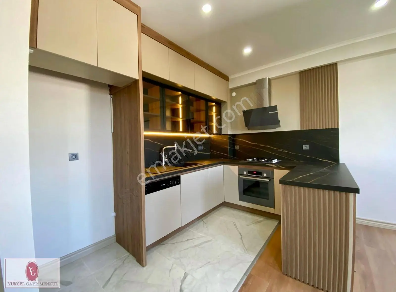Yüksel'den Güre'de Ön Cephe Ultra Lux Sıfır Binada 1+1 Daire — fotoğraf 28