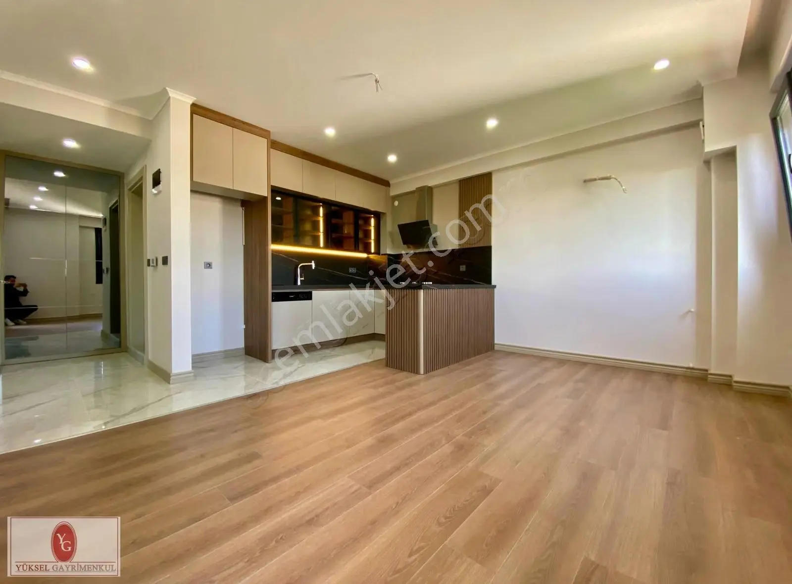 Yüksel'den Güre'de Ön Cephe Ultra Lux Sıfır Binada 1+1 Daire — fotoğraf 30