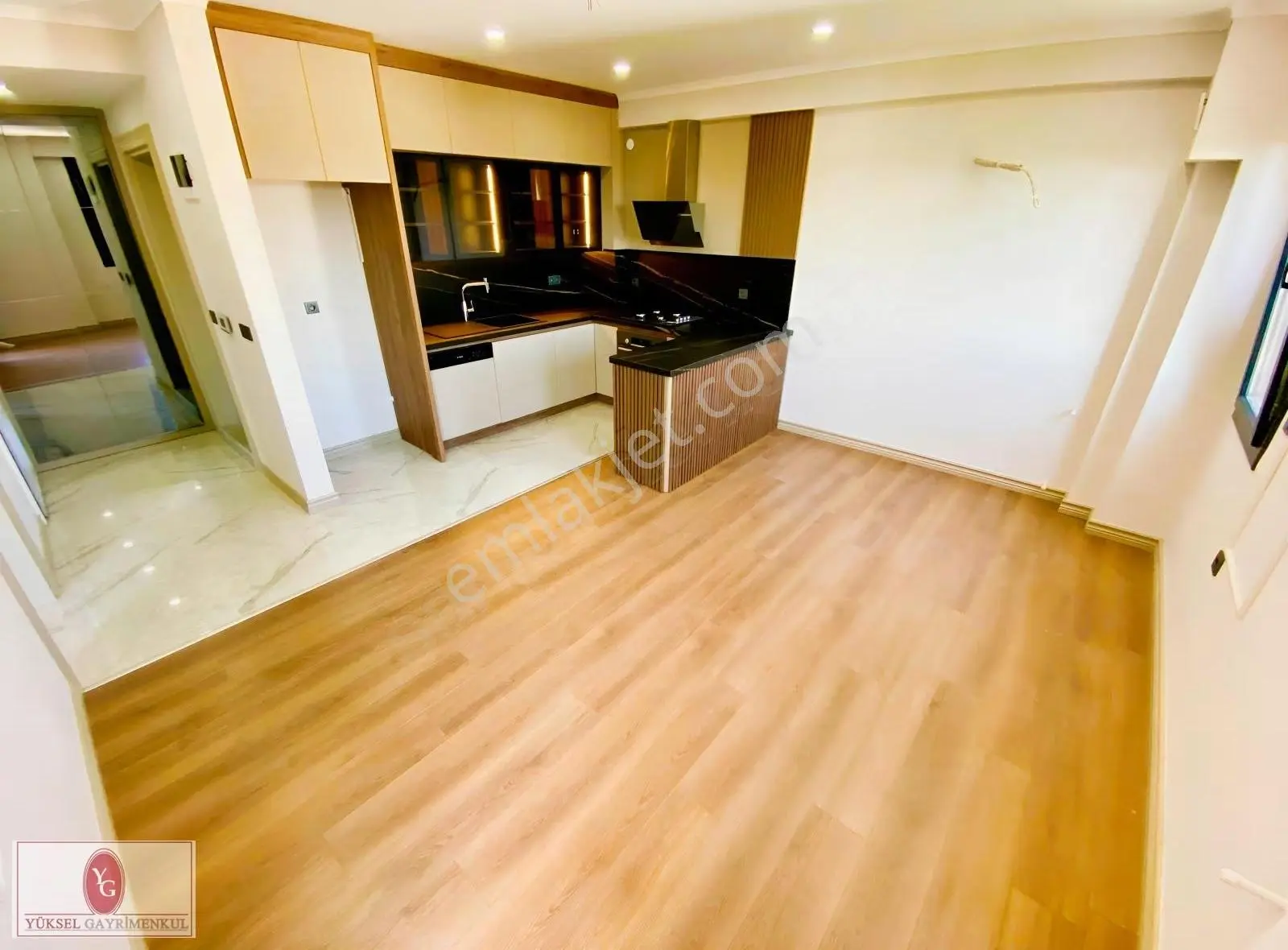 Yüksel'den Güre'de Ön Cephe Ultra Lux Sıfır Binada 1+1 Daire — fotoğraf 34