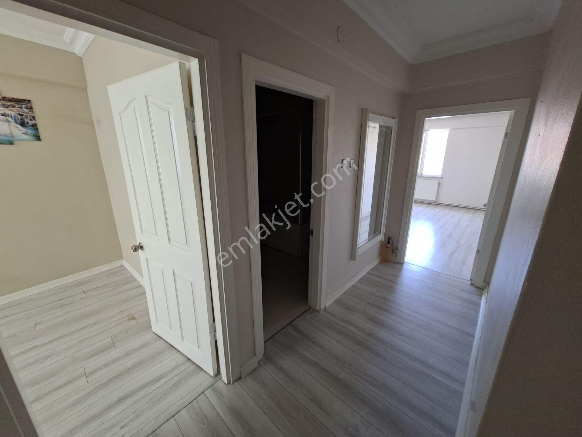 Çorlu Reşadiye'de Satılık 3+1 Bakımlı Ara Kat Daire — fotoğraf 10