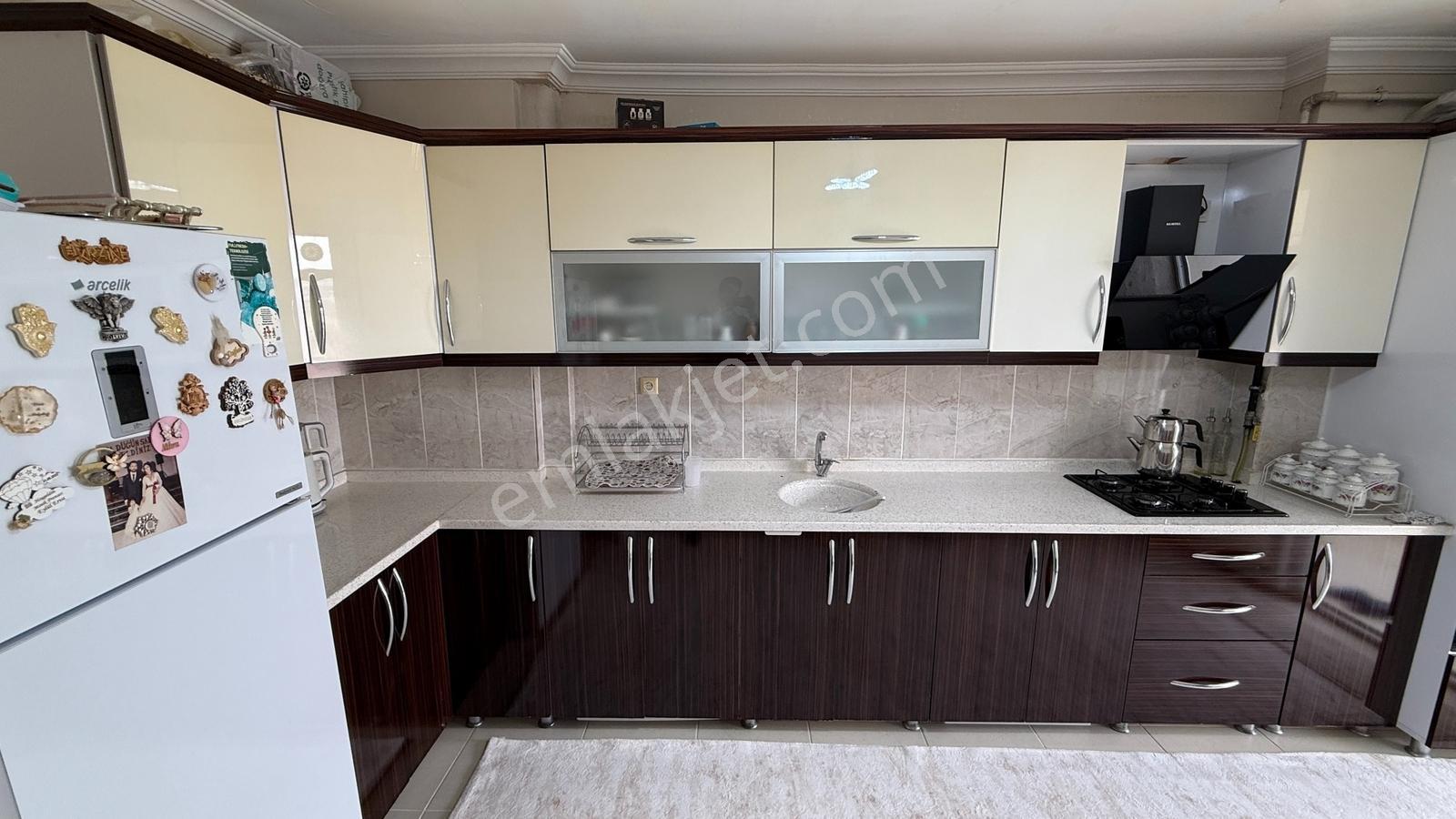 Hastane Yanı Aile Sitesinde Satılık 3+1 Daire İsbay Emlak'ta — fotoğraf 12