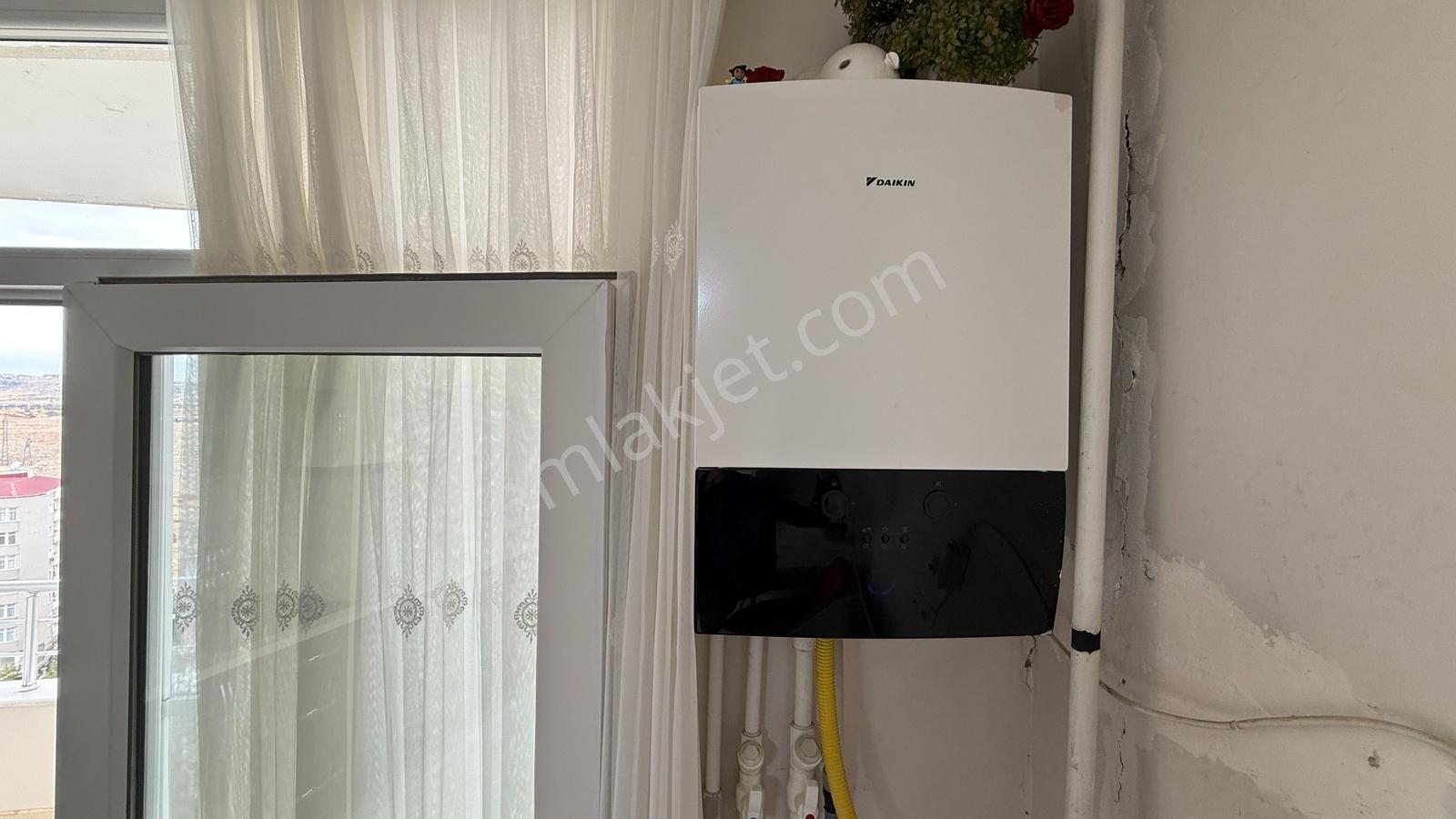 Hastane Yanı Aile Sitesinde Satılık 3+1 Daire İsbay Emlak'ta — fotoğraf 13