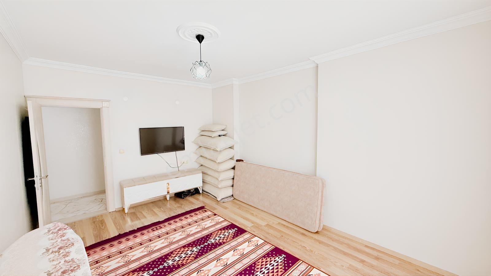 Hastane Yanı Aile Sitesinde Satılık 3+1 Daire İsbay Emlak'ta — fotoğraf 25