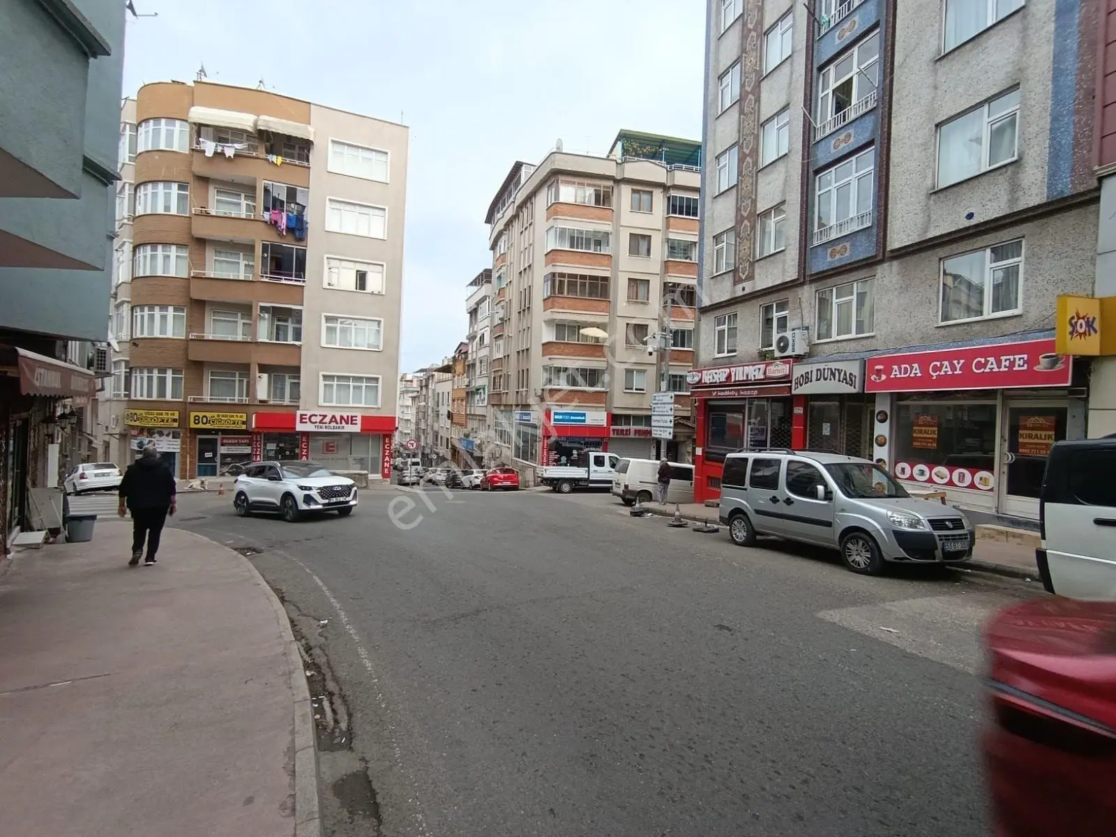 Şehir Merkezinde 3+1+3+1 Balkonlu Teraslı Kapı Girişleri Ayrı Deniz Manzaralı Dubleks Satılık Daire — fotoğraf 2
