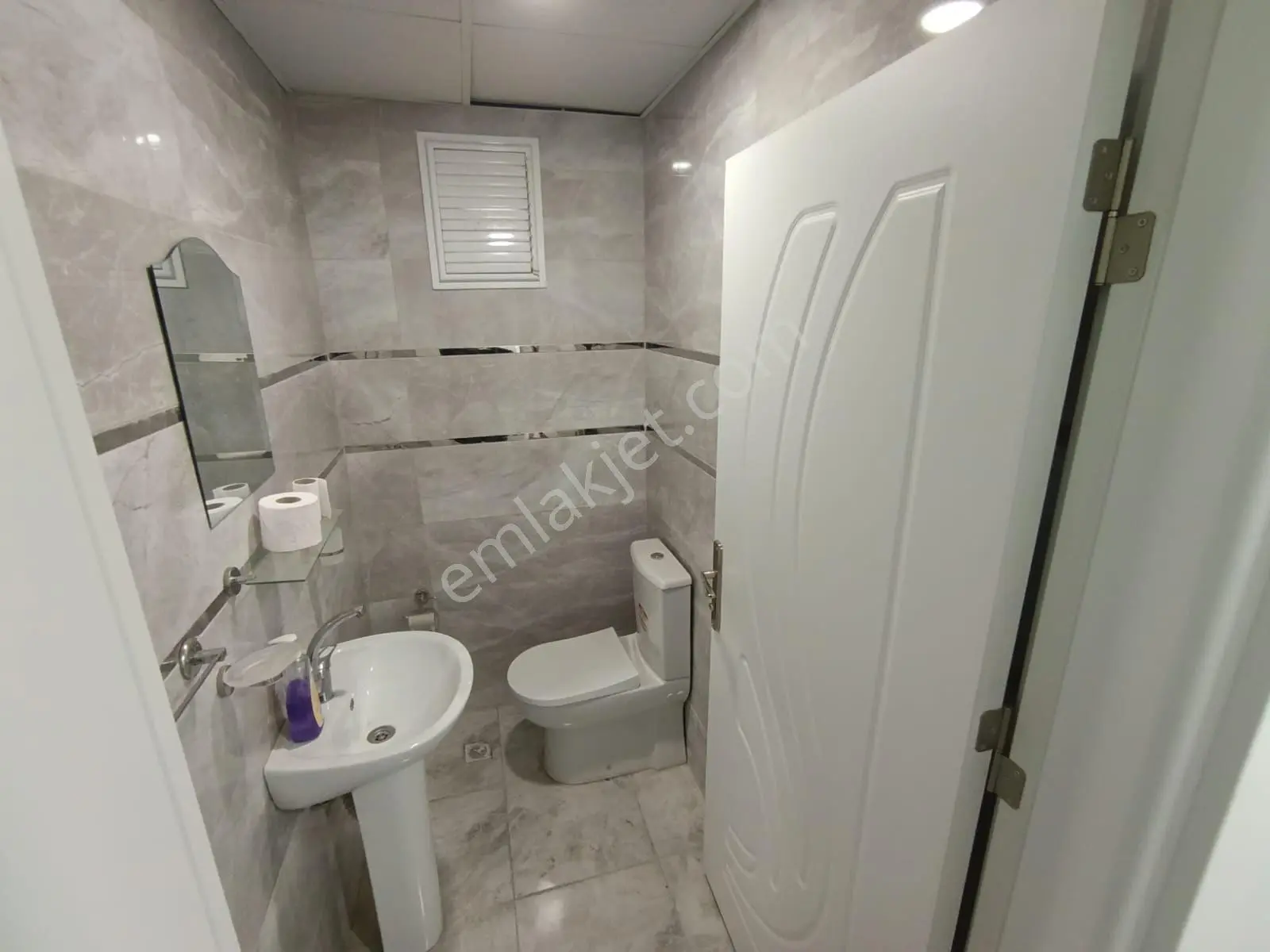 Şehir Merkezinde 3+1+3+1 Balkonlu Teraslı Kapı Girişleri Ayrı Deniz Manzaralı Dubleks Satılık Daire — fotoğraf 27