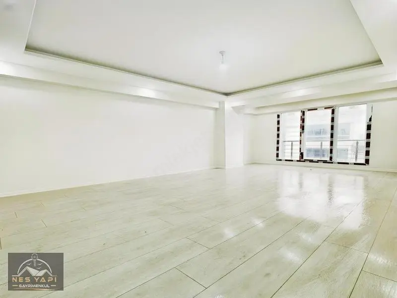 Metrobüse 5 Dk Sıfır İskanlı Arakat Daire!! — fotoğraf 12