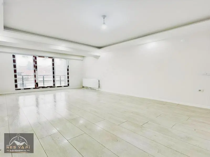 Metrobüse 5 Dk Sıfır İskanlı Arakat Daire!! — fotoğraf 14