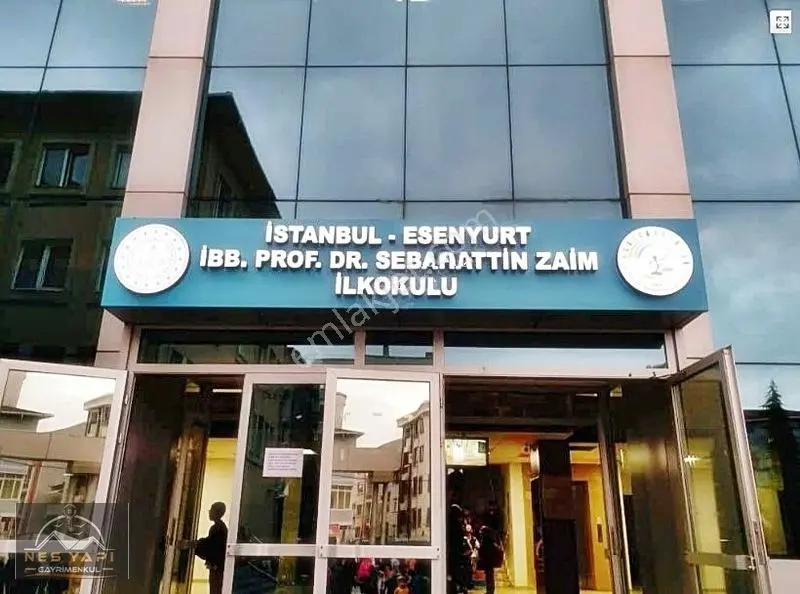 Metrobüse 5 Dk Sıfır İskanlı Arakat Daire!! — fotoğraf 33