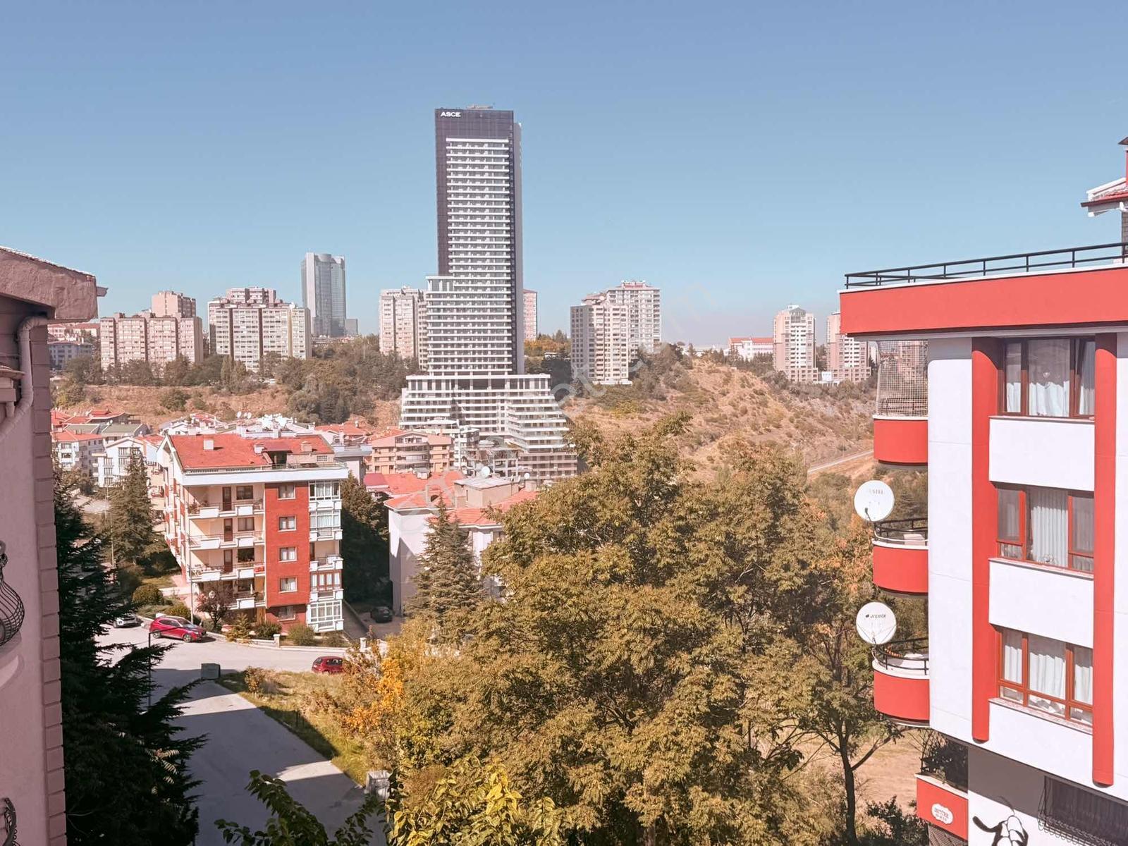Çankaya Birlik 463.Sk 3+1 Y.Giriş Manzara Garajlı Satılık Daire