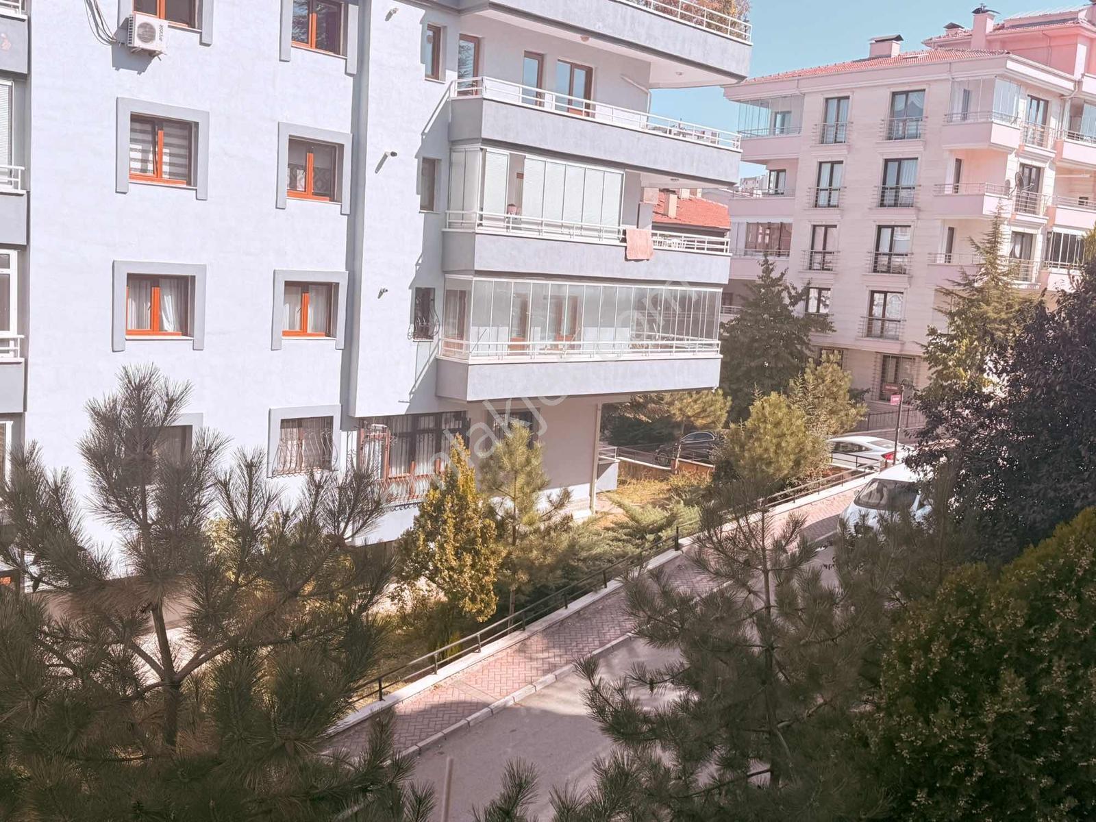 Çankaya Birlik 463.sk 3+1 Y.giriş Manzara Garajlı Satılık Daire — fotoğraf 4