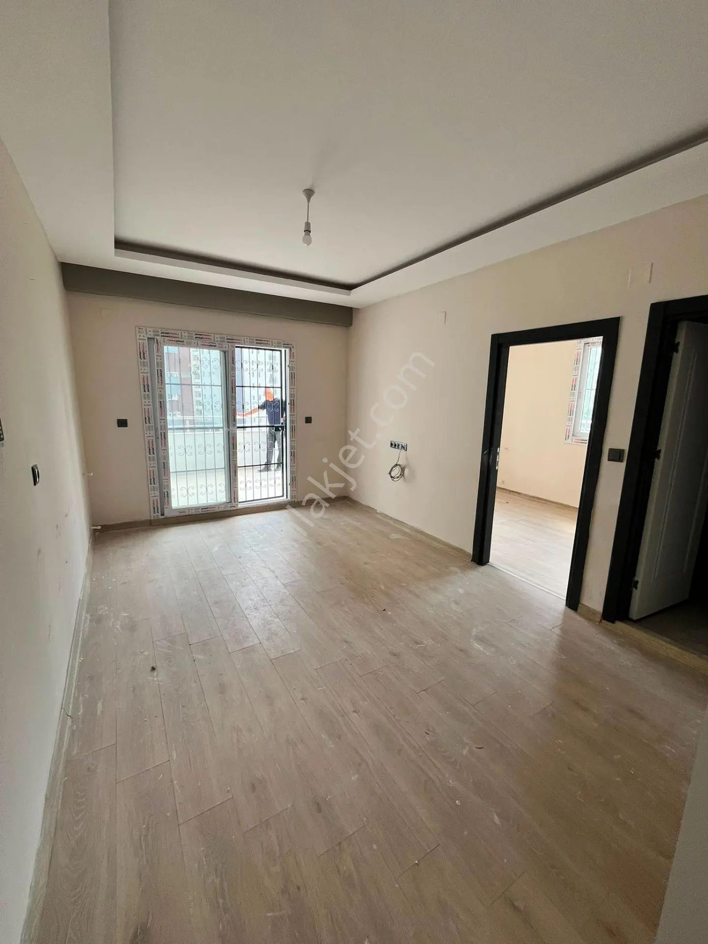 Sarıçam Boynuyoğun'da Cazip Teraslı Satılık Daire — fotoğraf 2