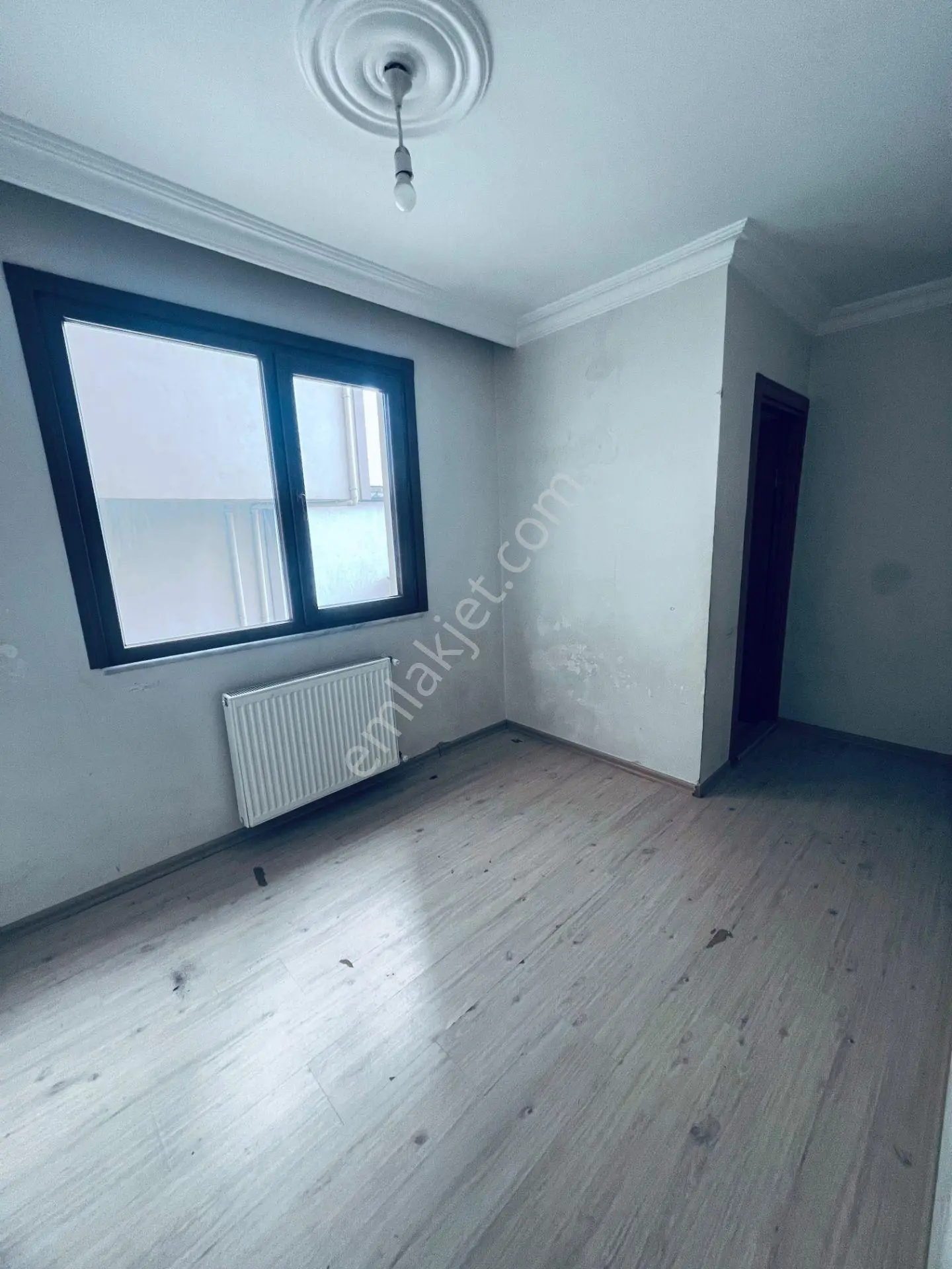 İstanbul Sancaktepe Mevlana Mah Satılık 3+1 Ters Dublex 130 M2 — fotoğraf 2
