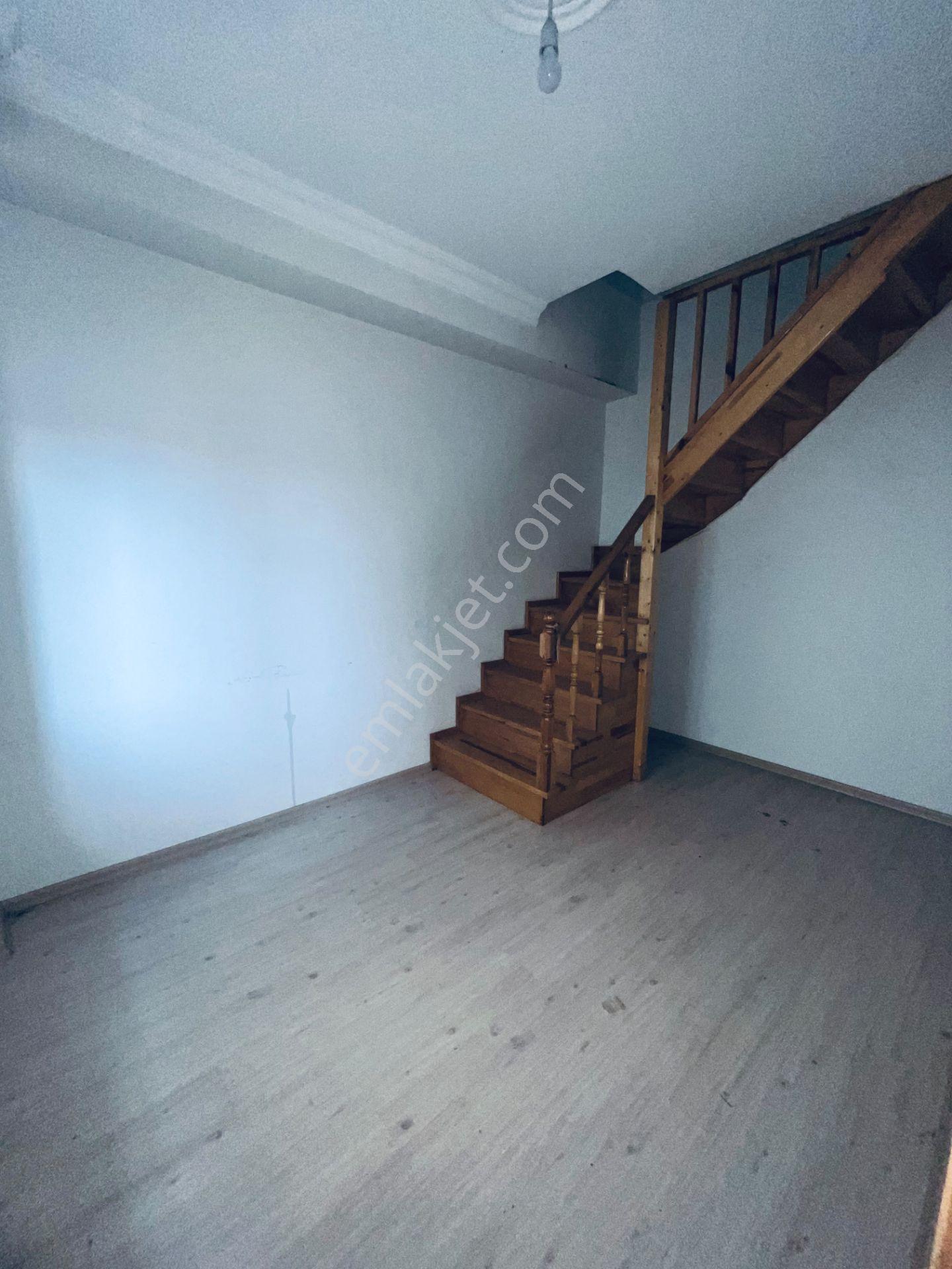 İstanbul Sancaktepe Mevlana Mah Satılık 3+1 Ters Dublex 130 M2 — fotoğraf 25