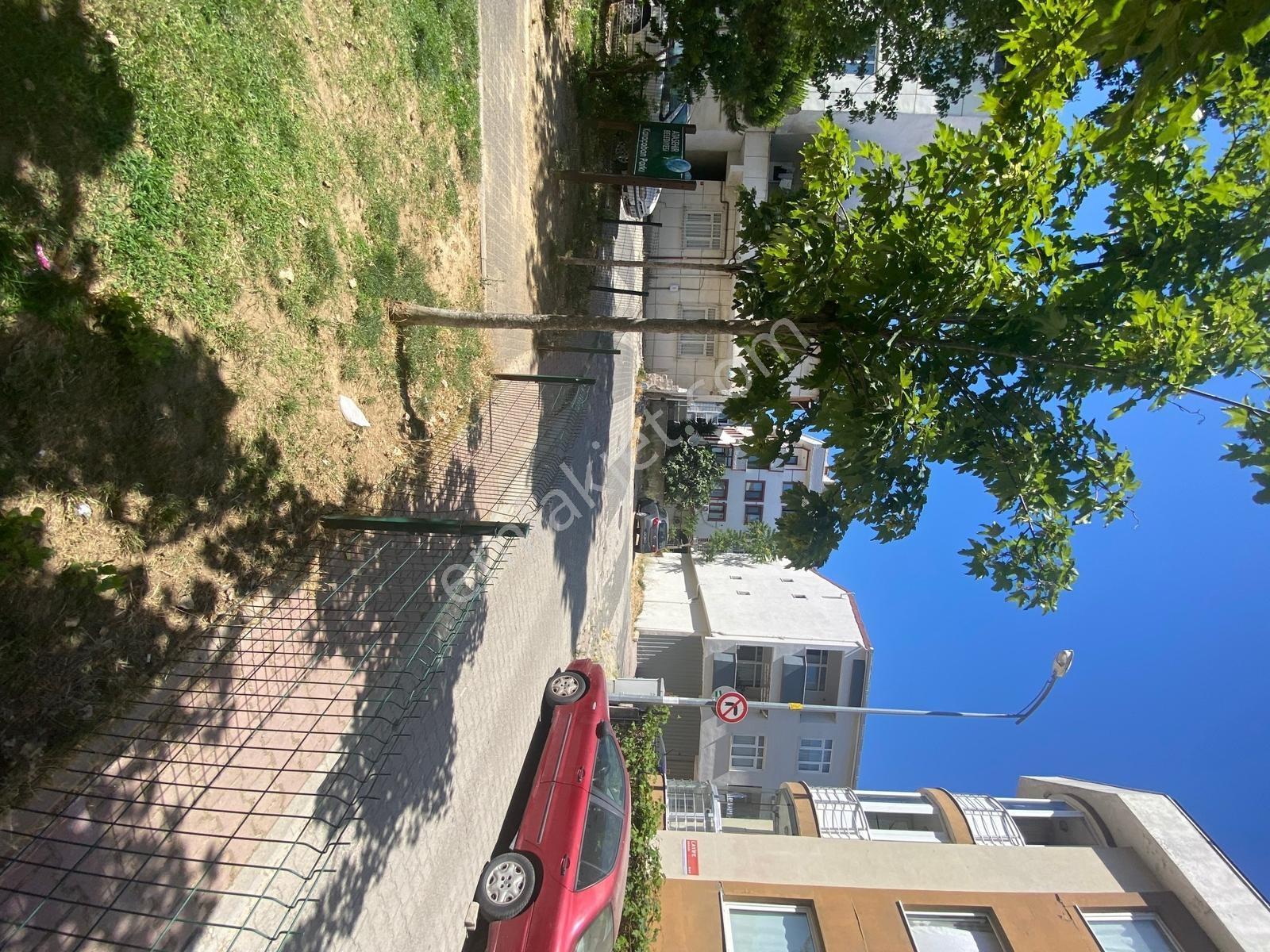Evinibul'dan Mükemmel Konumda 115m2 E5'e Yakın Arsa — fotoğraf 9
