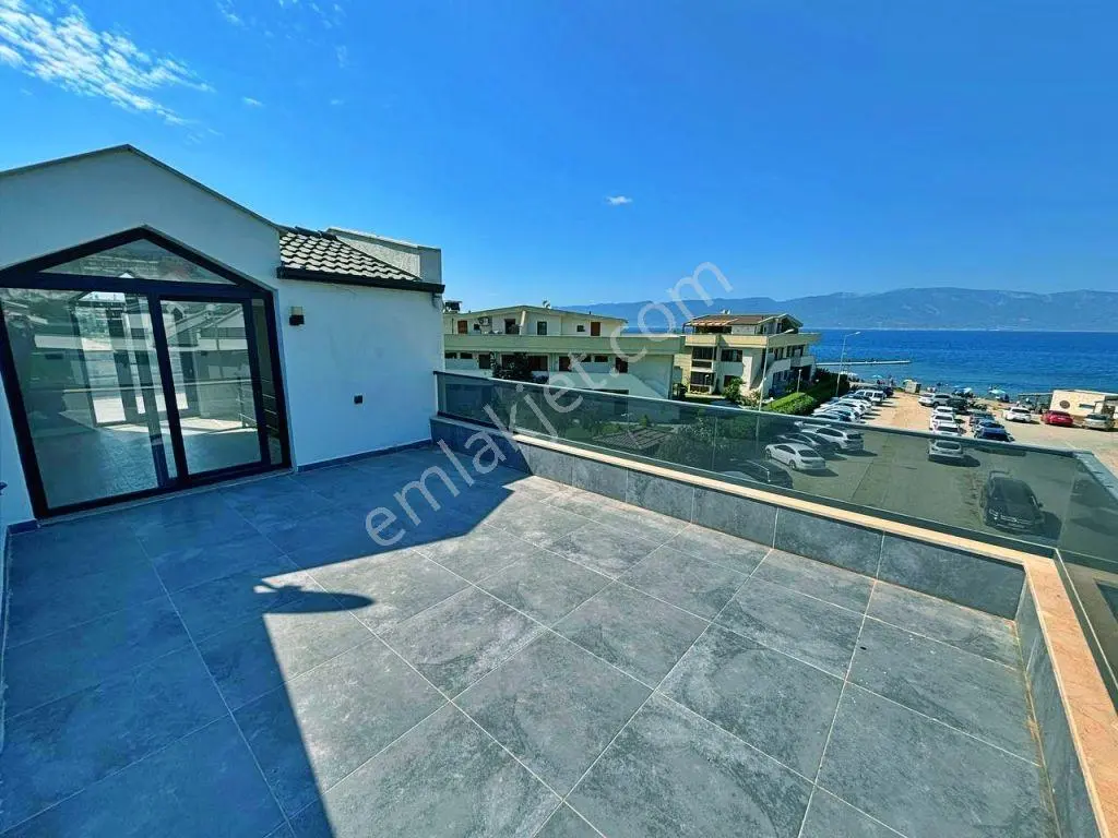 Uytundan Pelitköyde Denize Sıfır Havuzlu Sitede 2+1 Son Dubleks! — fotoğraf 17