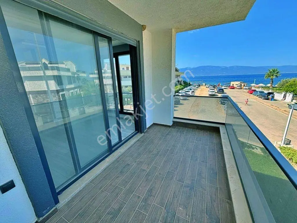 Uytundan Pelitköyde Denize Sıfır Havuzlu Sitede 2+1 Son Dubleks! — fotoğraf 35