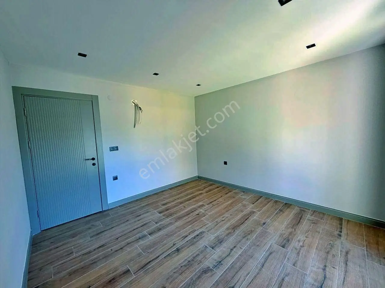 Uytundan Burhaniye Ören'de Ultralüks Sitede Havuz Cephe 1+1daire — fotoğraf 7
