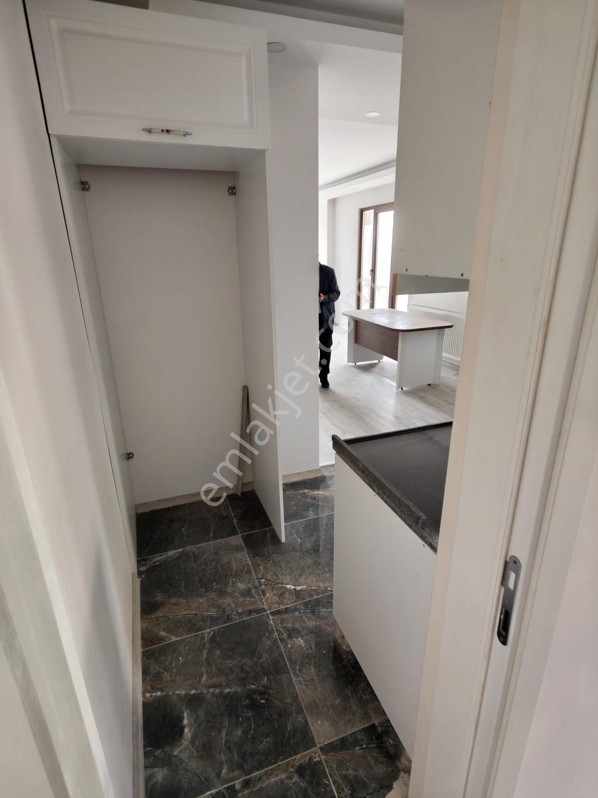 Kalkanca Da 2+1 Satılık Daire Genıs Odalı Bolunebılır — fotoğraf 19