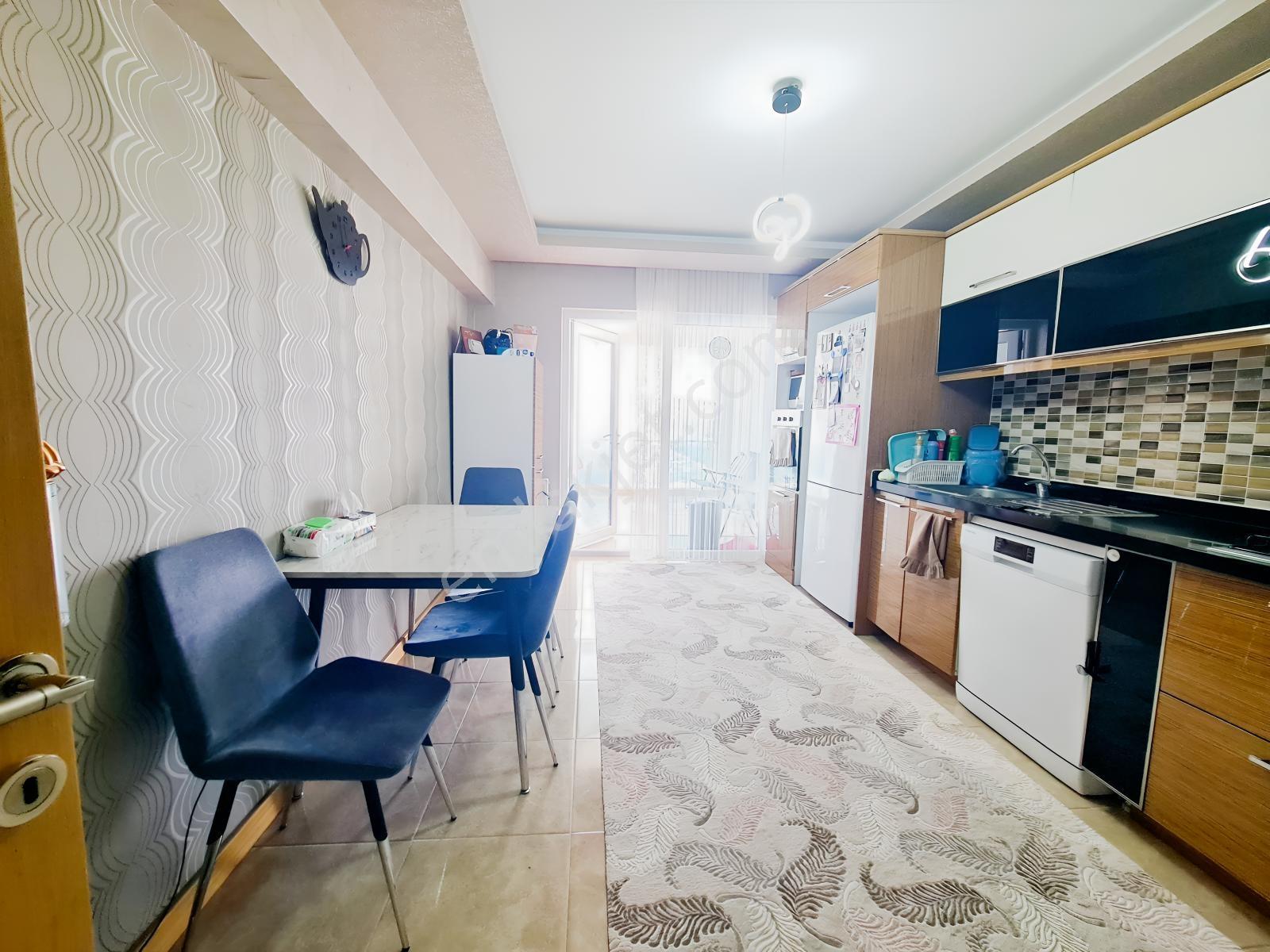 Ahimesut Mh.sitesi İçerisinde Ebeveyn Banyo Ve Giyinme Odalı 3+1 — fotoğraf 2