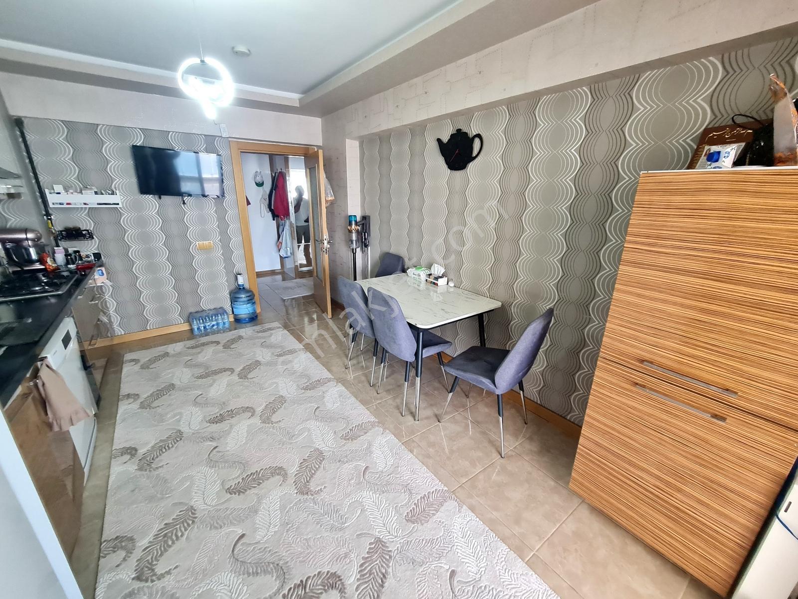 Ahimesut Mh.sitesi İçerisinde Ebeveyn Banyo Ve Giyinme Odalı 3+1 — fotoğraf 9