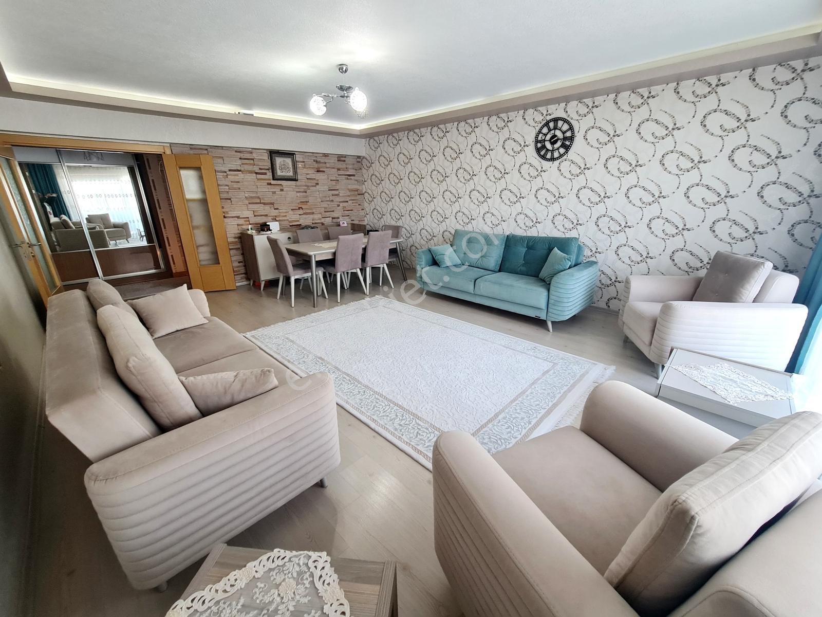 Ahimesut Mh.sitesi İçerisinde Ebeveyn Banyo Ve Giyinme Odalı 3+1 — fotoğraf 14