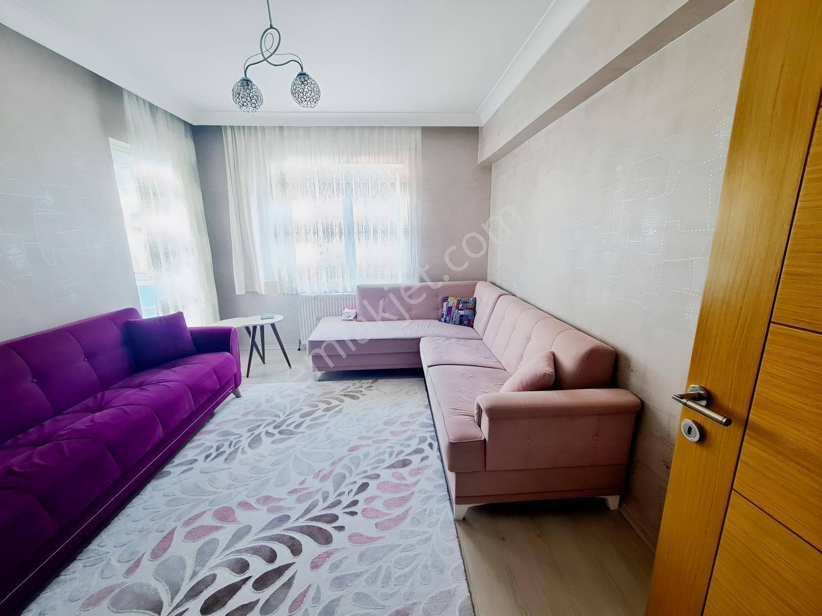 Ahimesut Mh.sitesi İçerisinde Ebeveyn Banyo Ve Giyinme Odalı 3+1 — fotoğraf 18