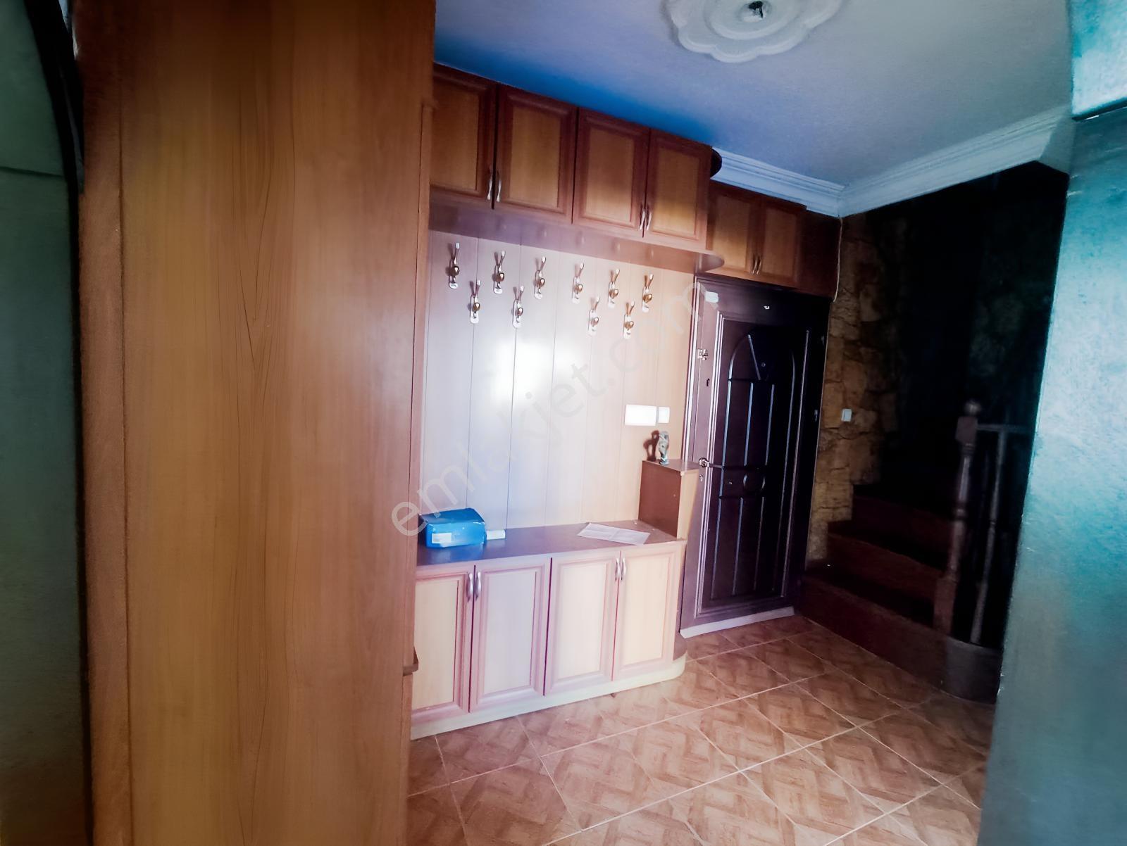 İçerenköy'de Satılık 5+1 Dubleks Daire — fotoğraf 6