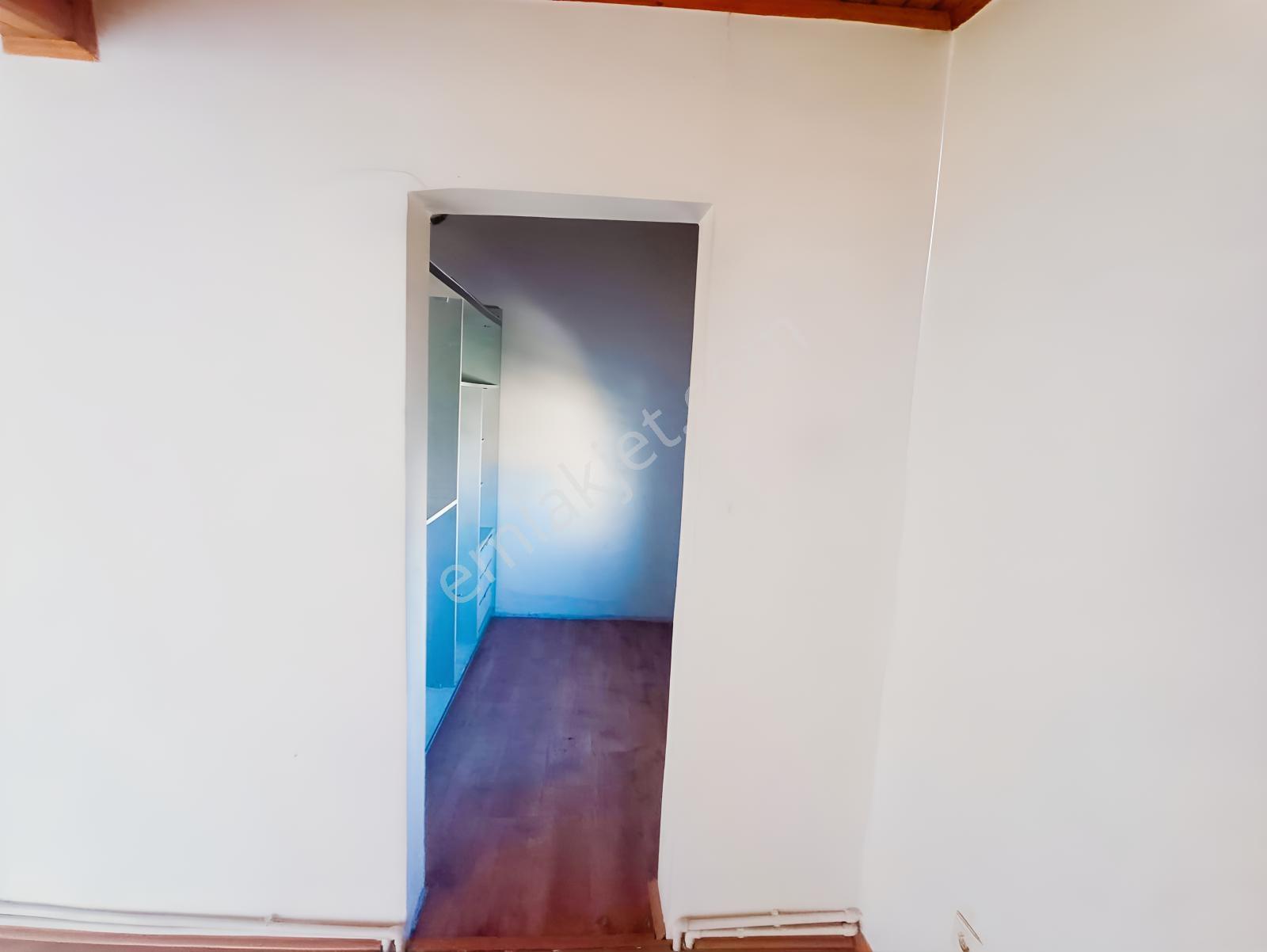 İçerenköy'de Satılık 5+1 Dubleks Daire — fotoğraf 21