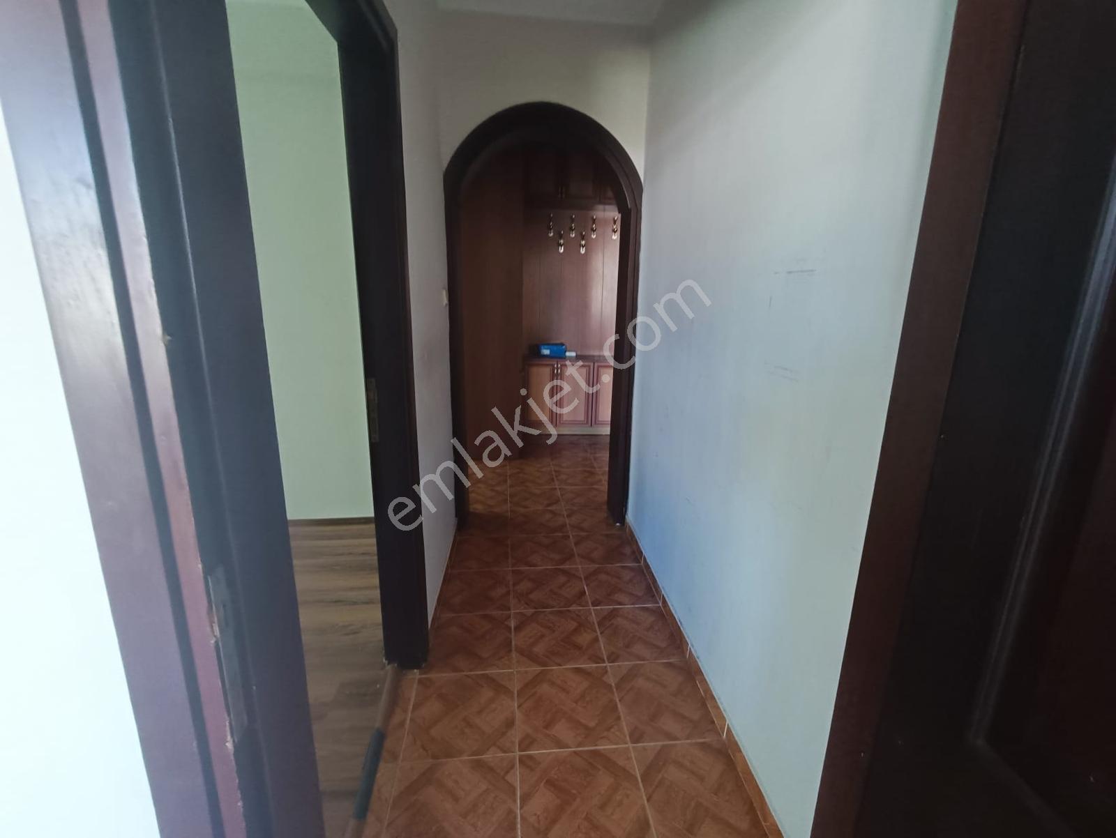 İçerenköy'de Satılık 5+1 Dubleks Daire — fotoğraf 23