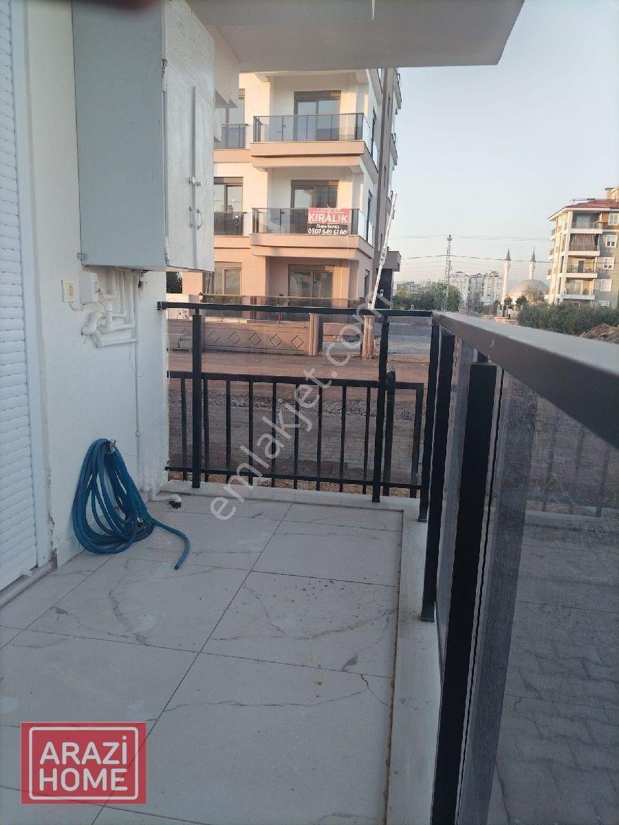 Döşemealtı Fatih Sultan Mehmet Caddesinde 2+1 80 M2 Daire