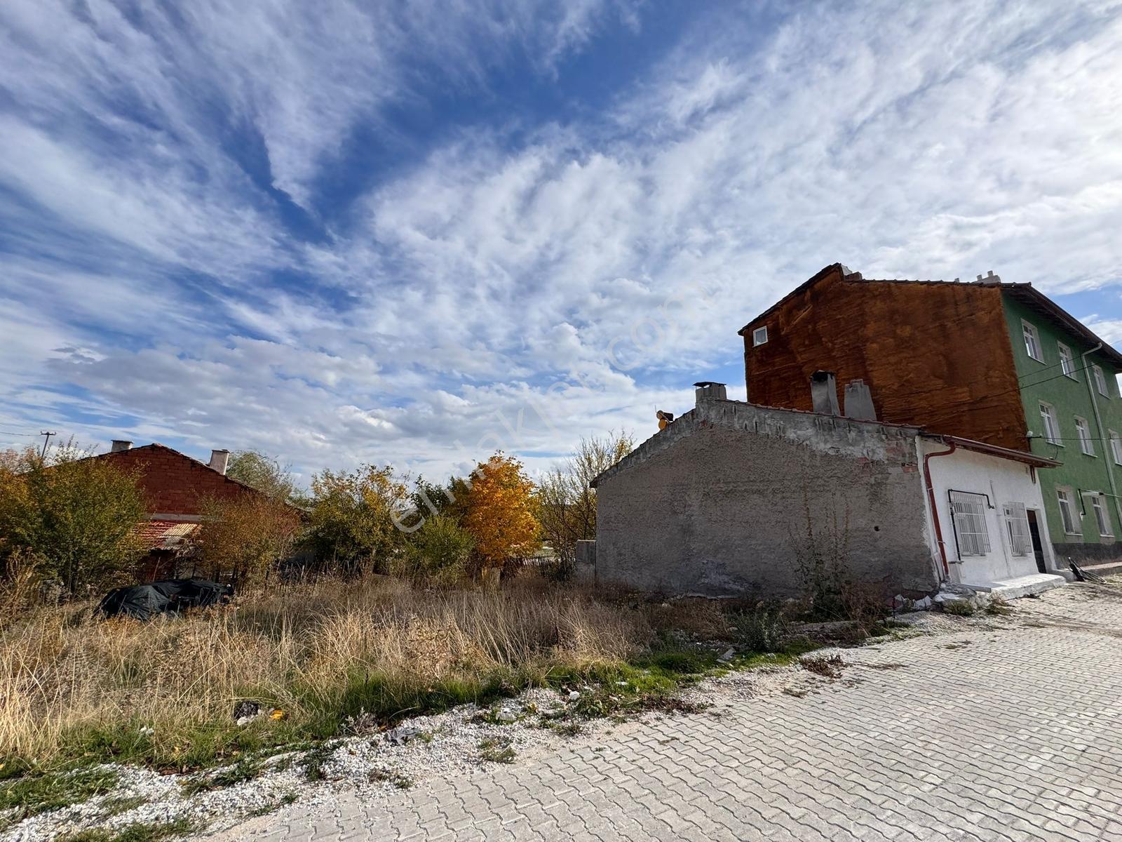 Blue Emlak'tan Sazak'ta 3 Kat İmarlı Arsa — fotoğraf 4