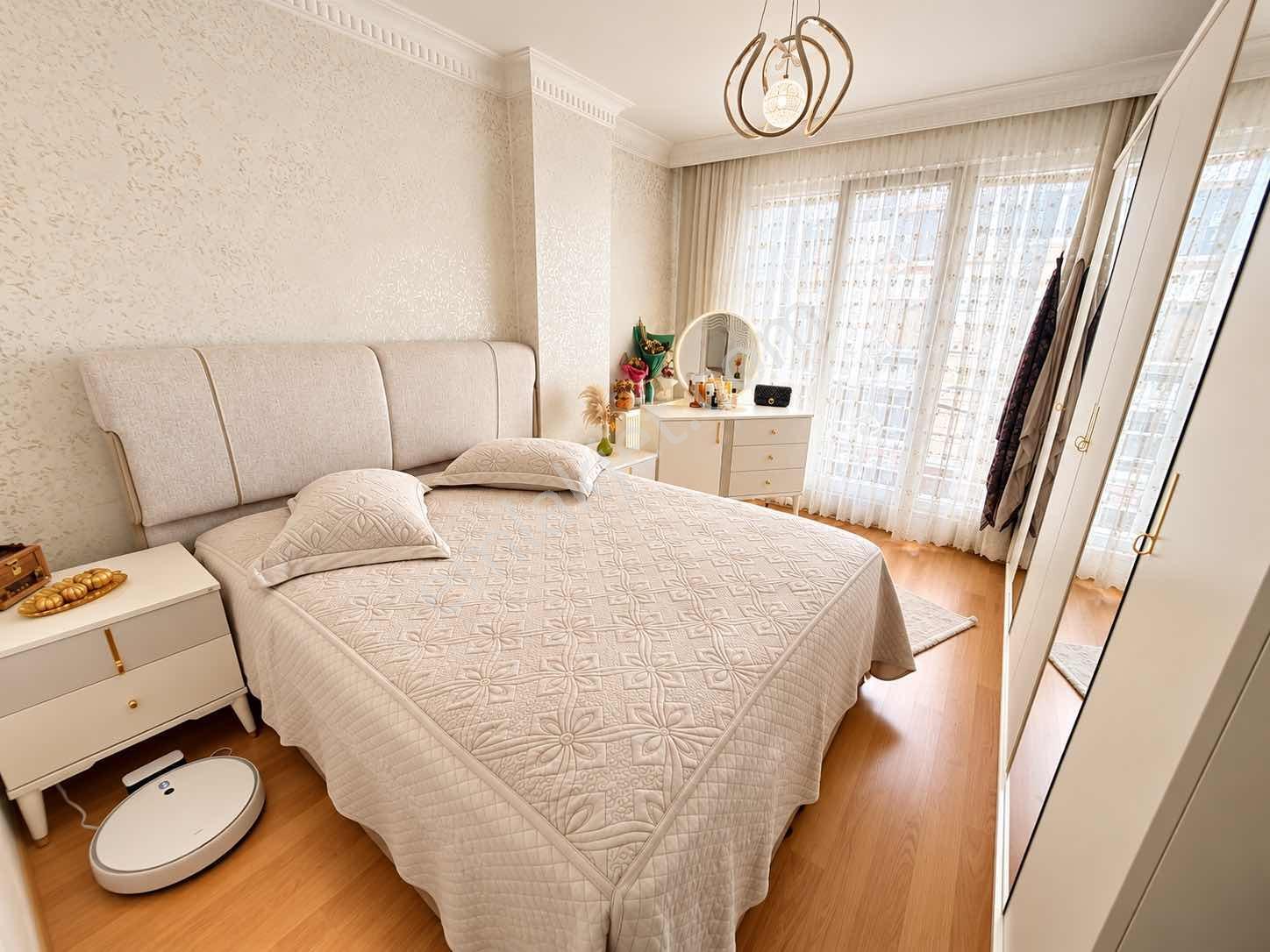 Arzu Emlaktan Yunusemre Mah Satılık 11 Yaşında Balkonlu 2+1daire — fotoğraf 18