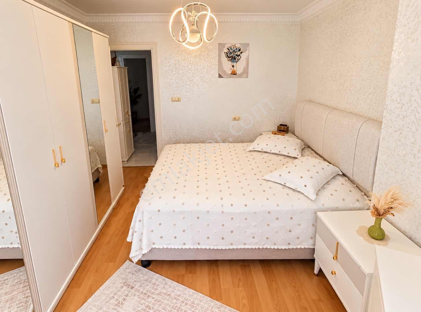 Arzu Emlaktan Yunusemre Mah Satılık 11 Yaşında Balkonlu 2+1daire — fotoğraf 49
