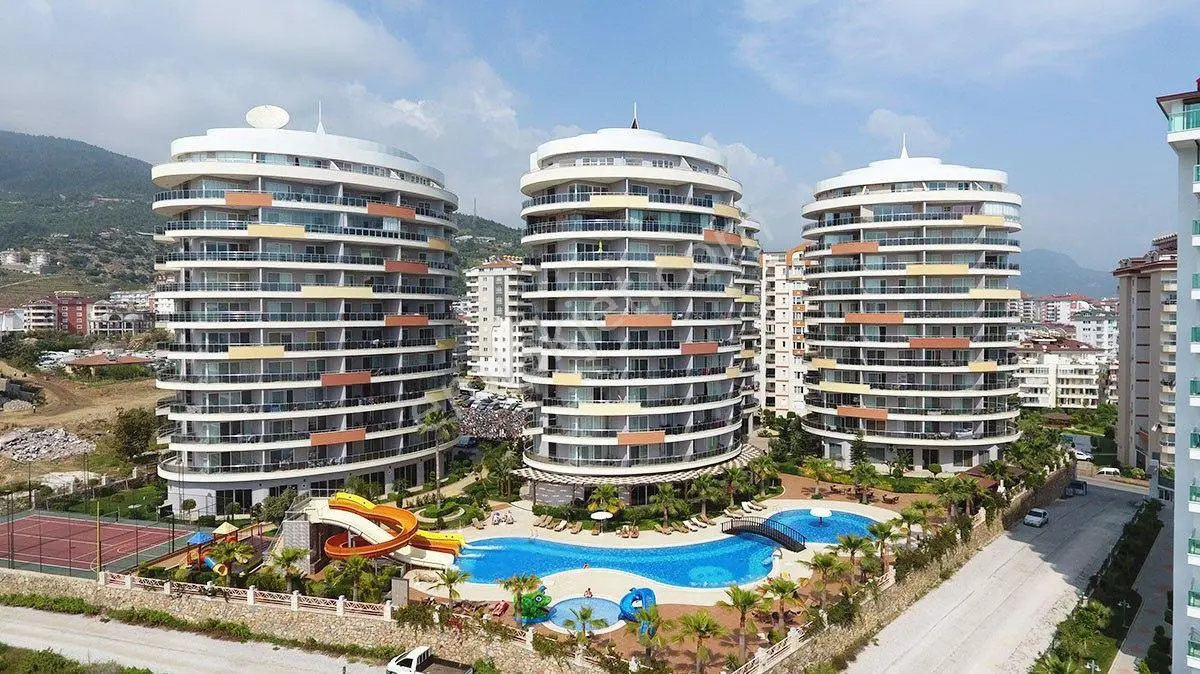 Cikcilli'de Vesta Garden Deniz Ve Dağ Manzaralı 1+1 Eşyalı Daire
