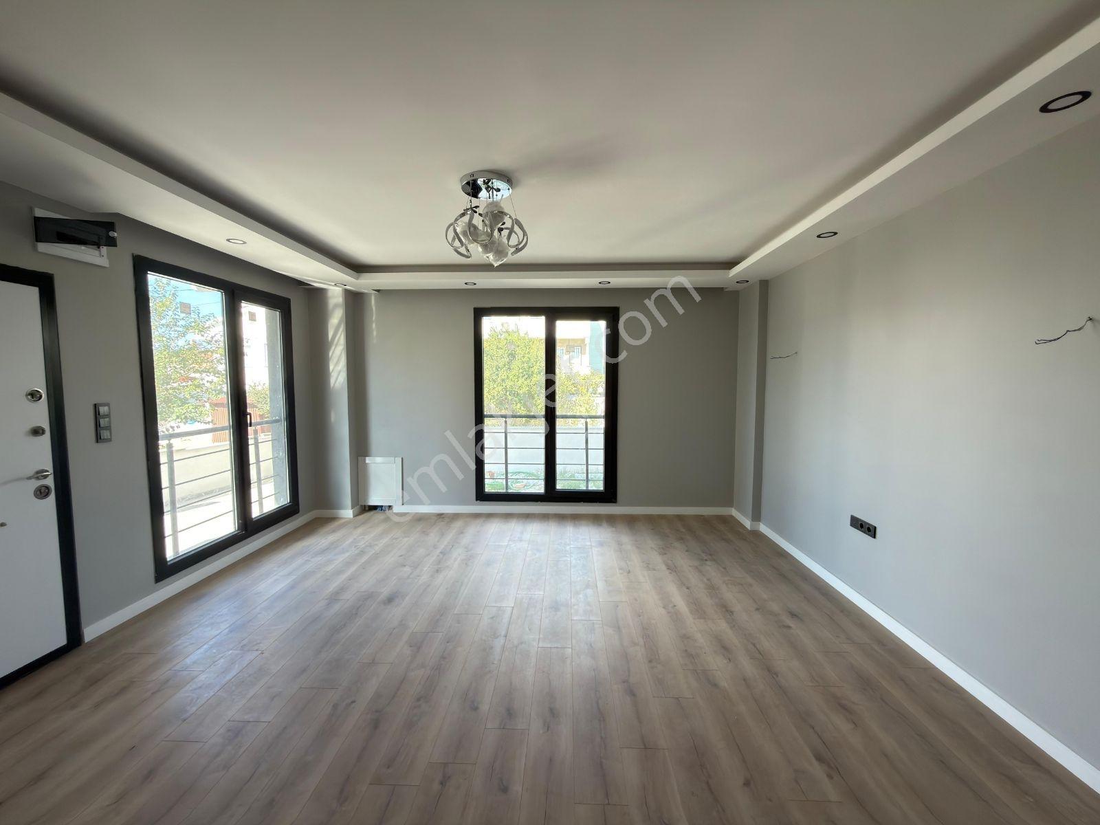 Kartallar-merkezi Konum Büyük Bahçeli Geniş Ve Ferah Odalı Villa — fotoğraf 12