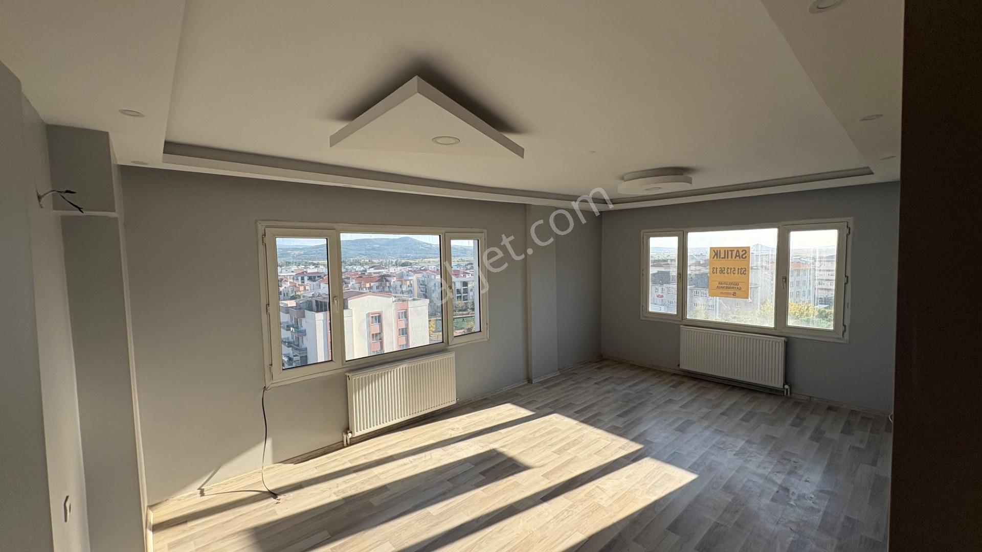 Bergama Fatih Mahallesi'nde 3+1 Şehir Manzaralı Daire — fotoğraf 3