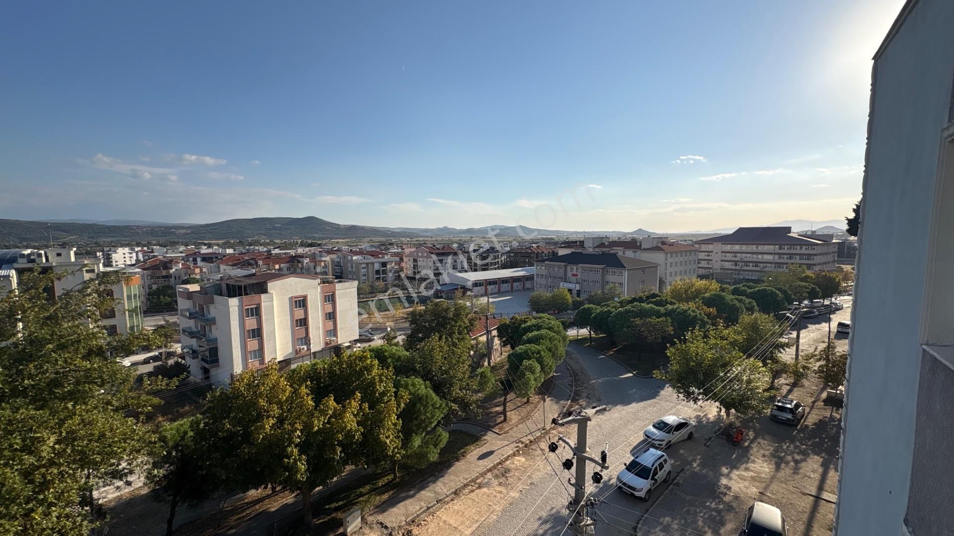 Bergama Fatih Mahallesi'nde 3+1 Şehir Manzaralı Daire — fotoğraf 20