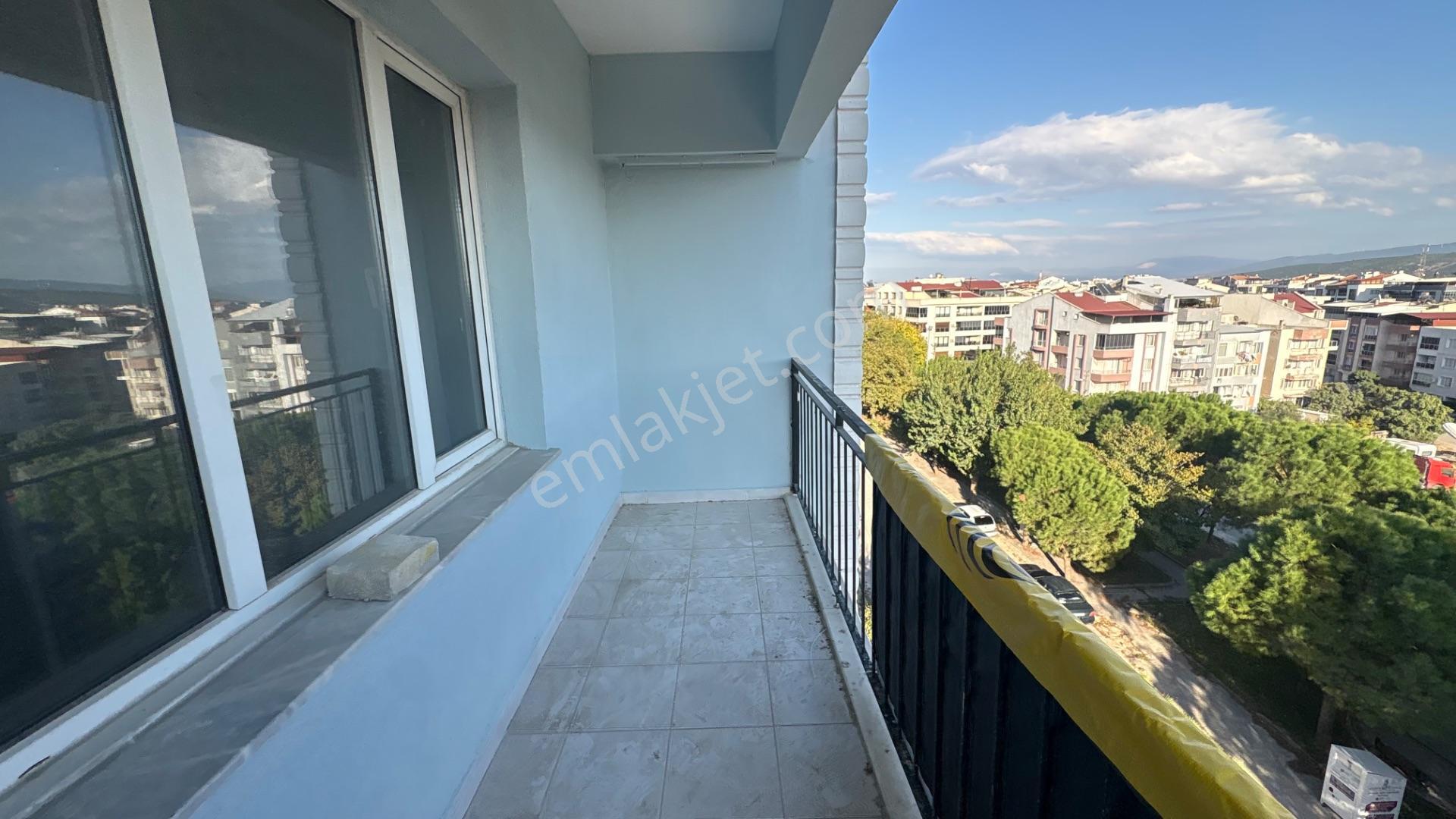 Bergama Fatih Mahallesi'nde 3+1 Şehir Manzaralı Daire — fotoğraf 26