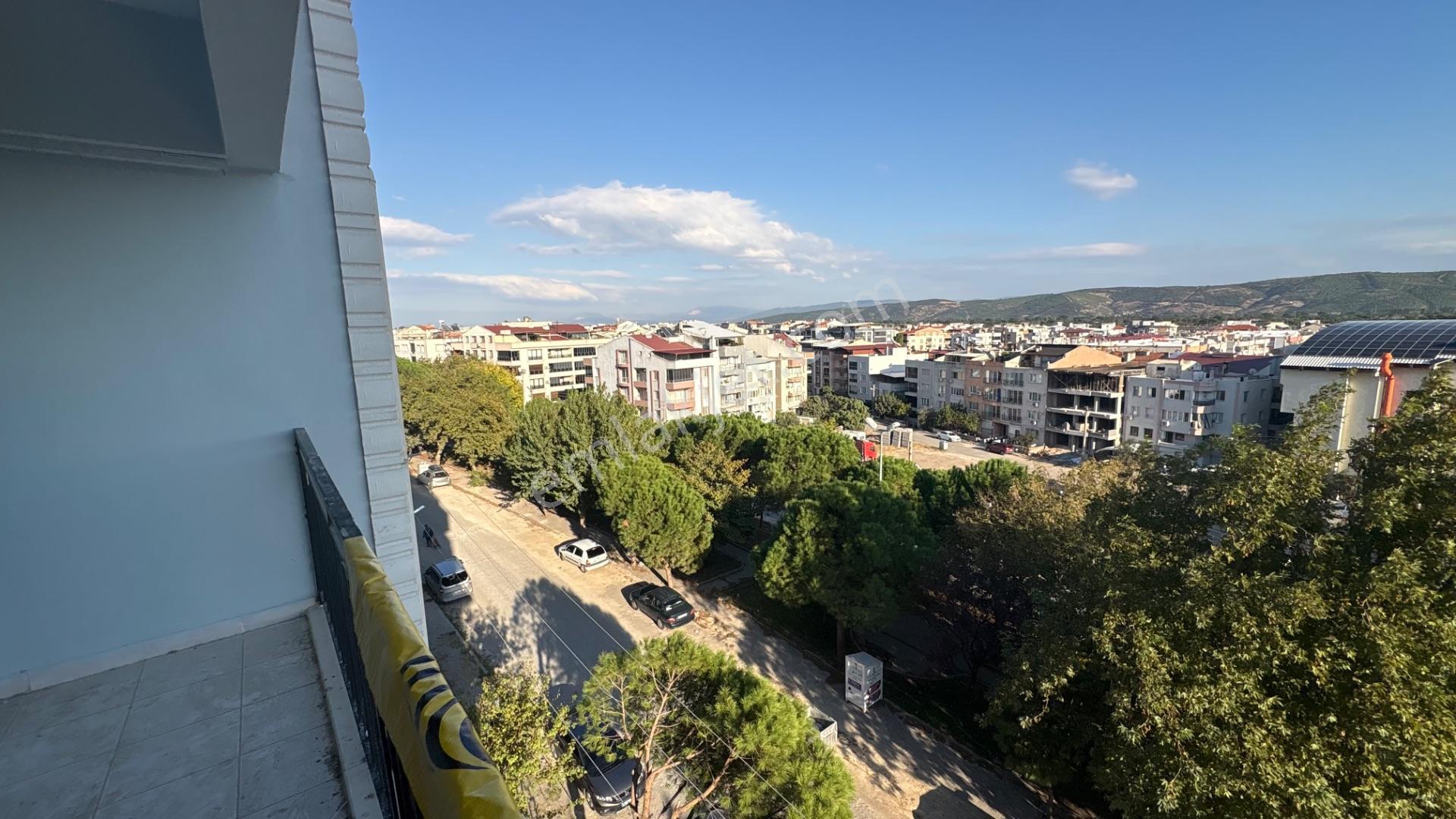 Bergama Fatih Mahallesi'nde 3+1 Şehir Manzaralı Daire — fotoğraf 30