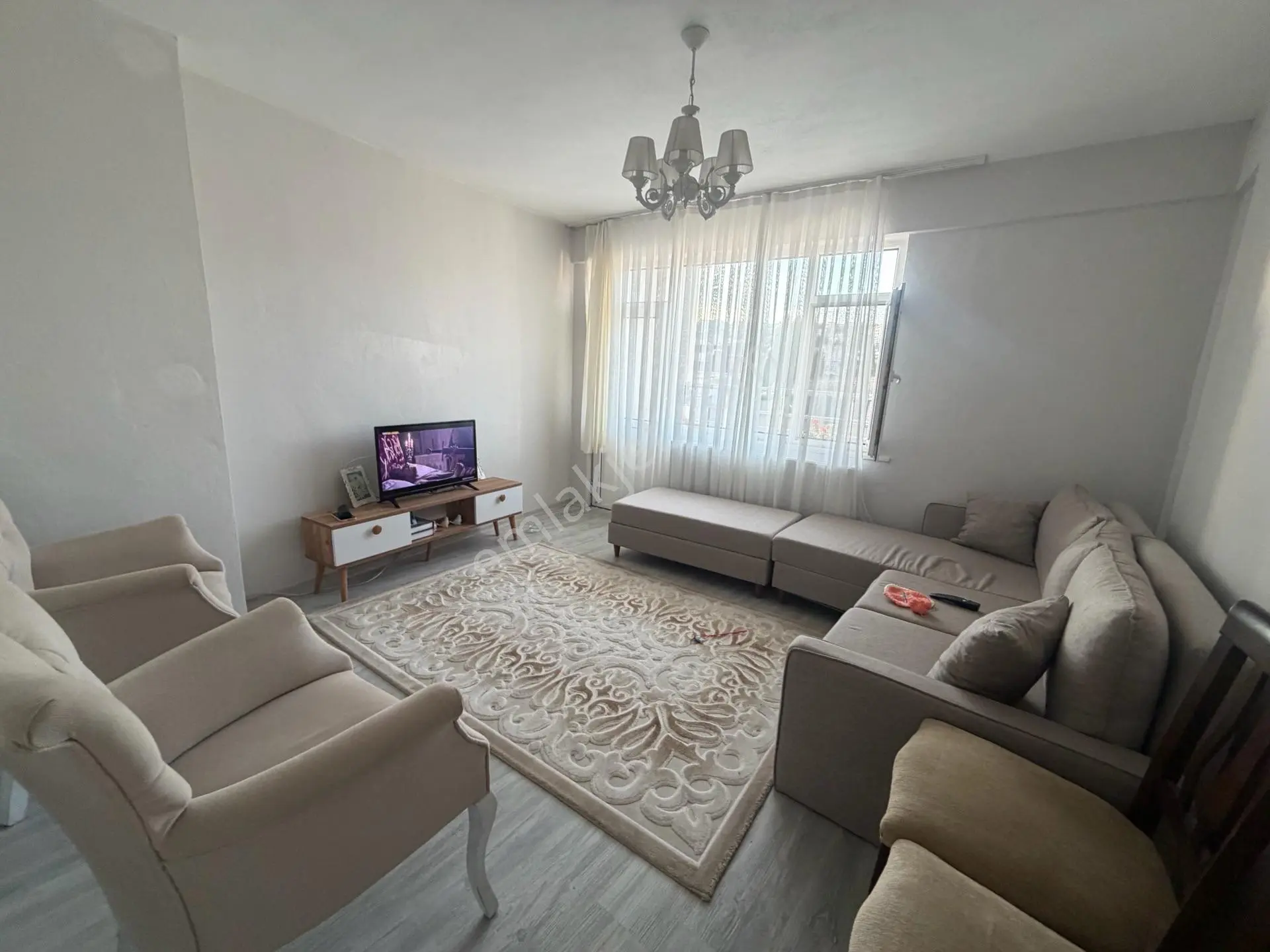 Tekirdağ Süleymanpaşa Çiftlikönü Mahallesi Satılık Eşyalı 1+1 Daire Ayrı Mutfaklı — fotoğraf 3